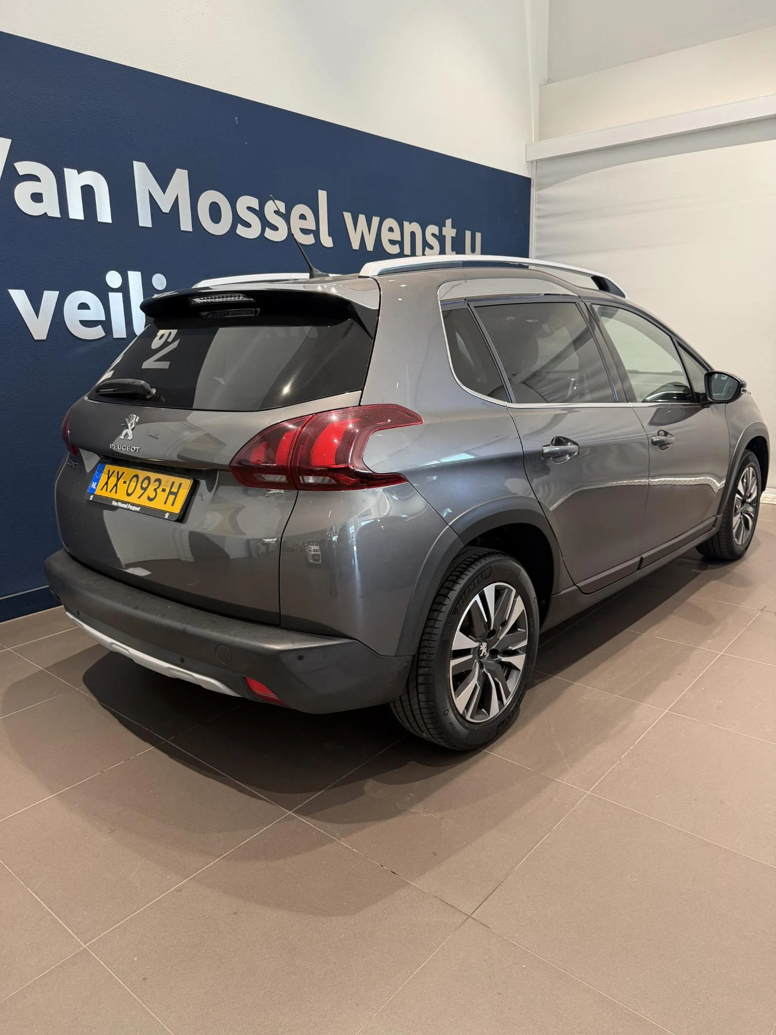 Peugeot-2008-image-4