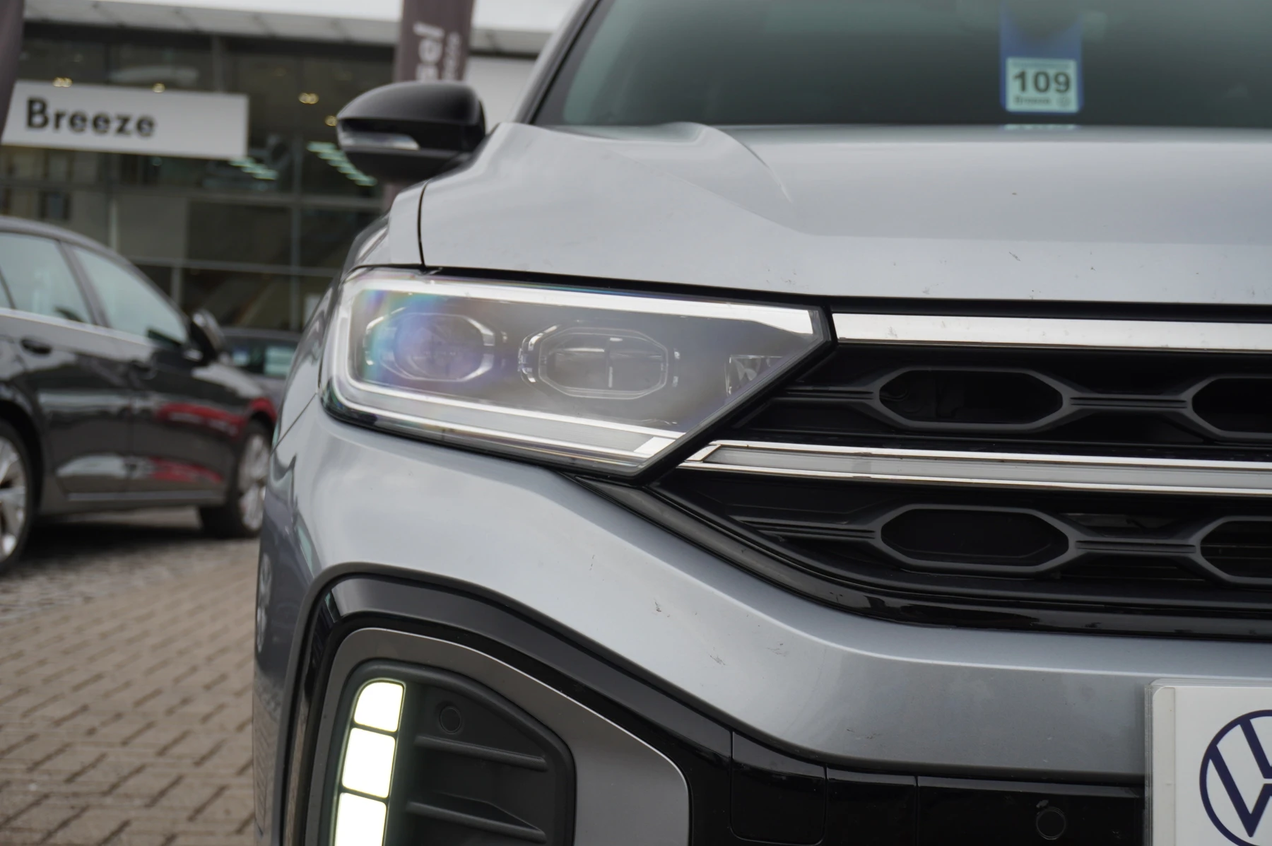 Volkswagen-T-Roc-image-34