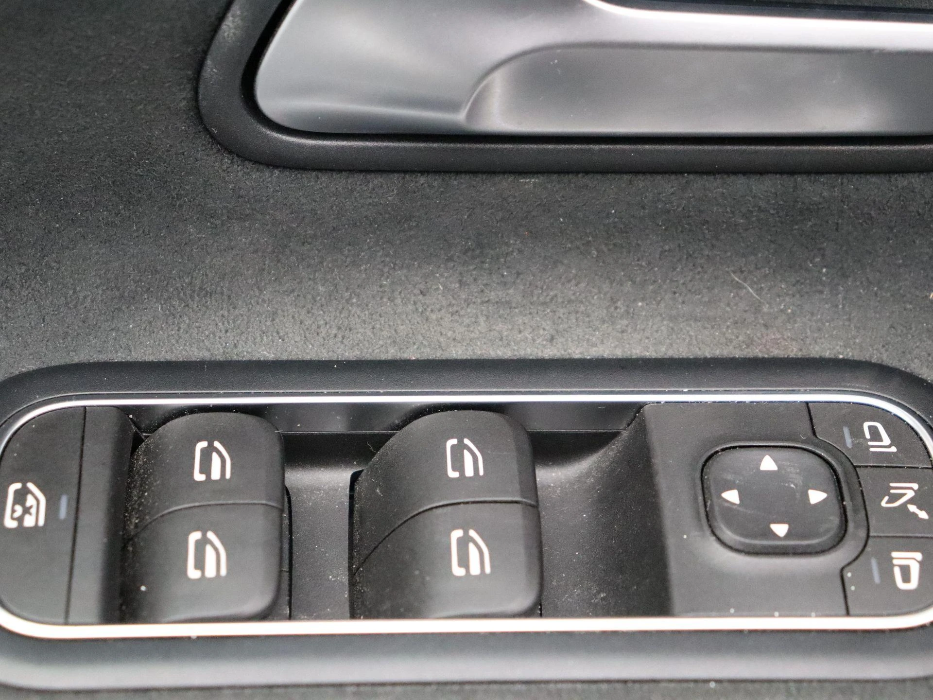 Mercedes-Benz-A-Klasse-image-8