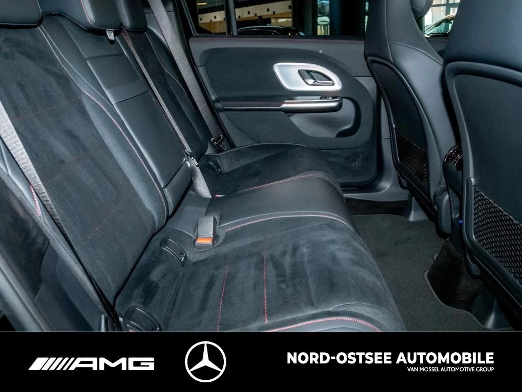 Mercedes-Benz-GLB-image-10