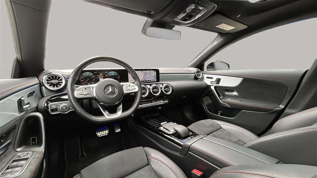 Mercedes-Benz-CLA-image-12