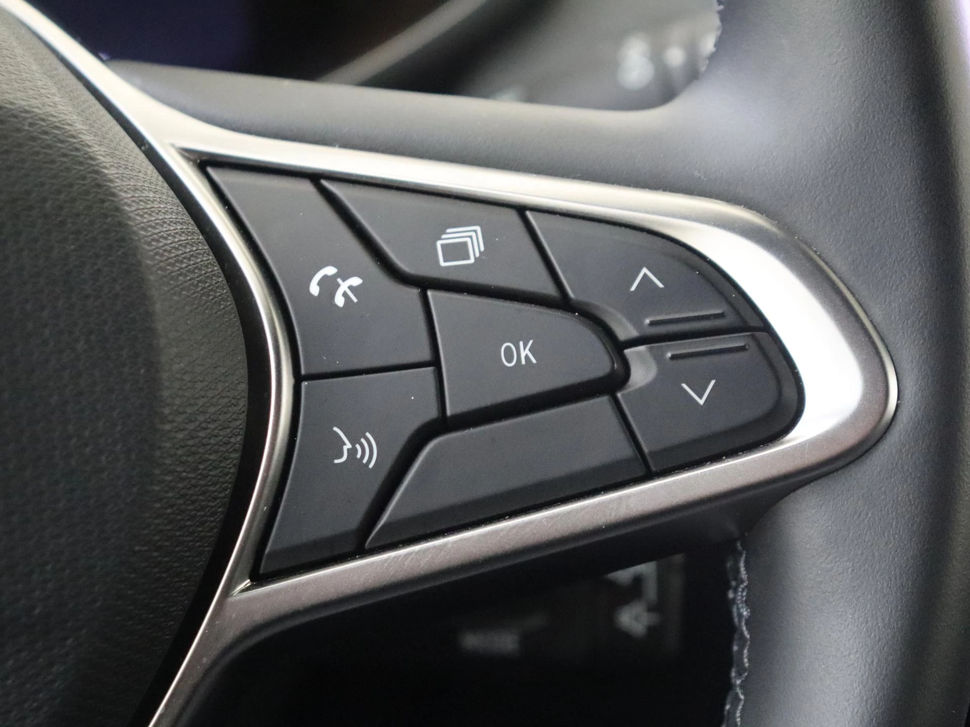 Renault-Clio-image-17