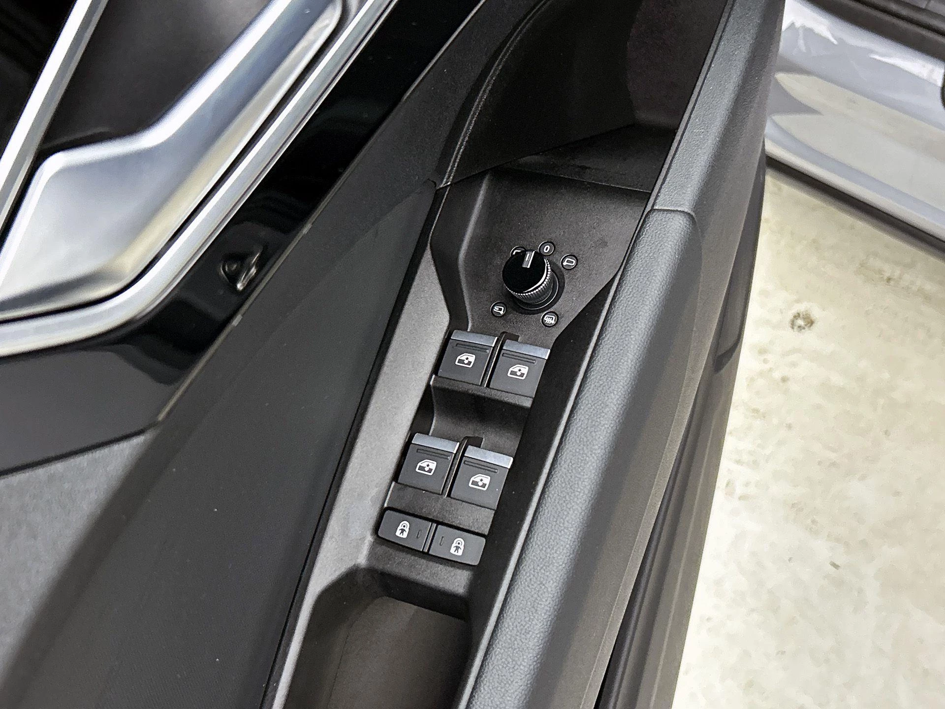 Audi-Q4 Sportback e-tron-image-26