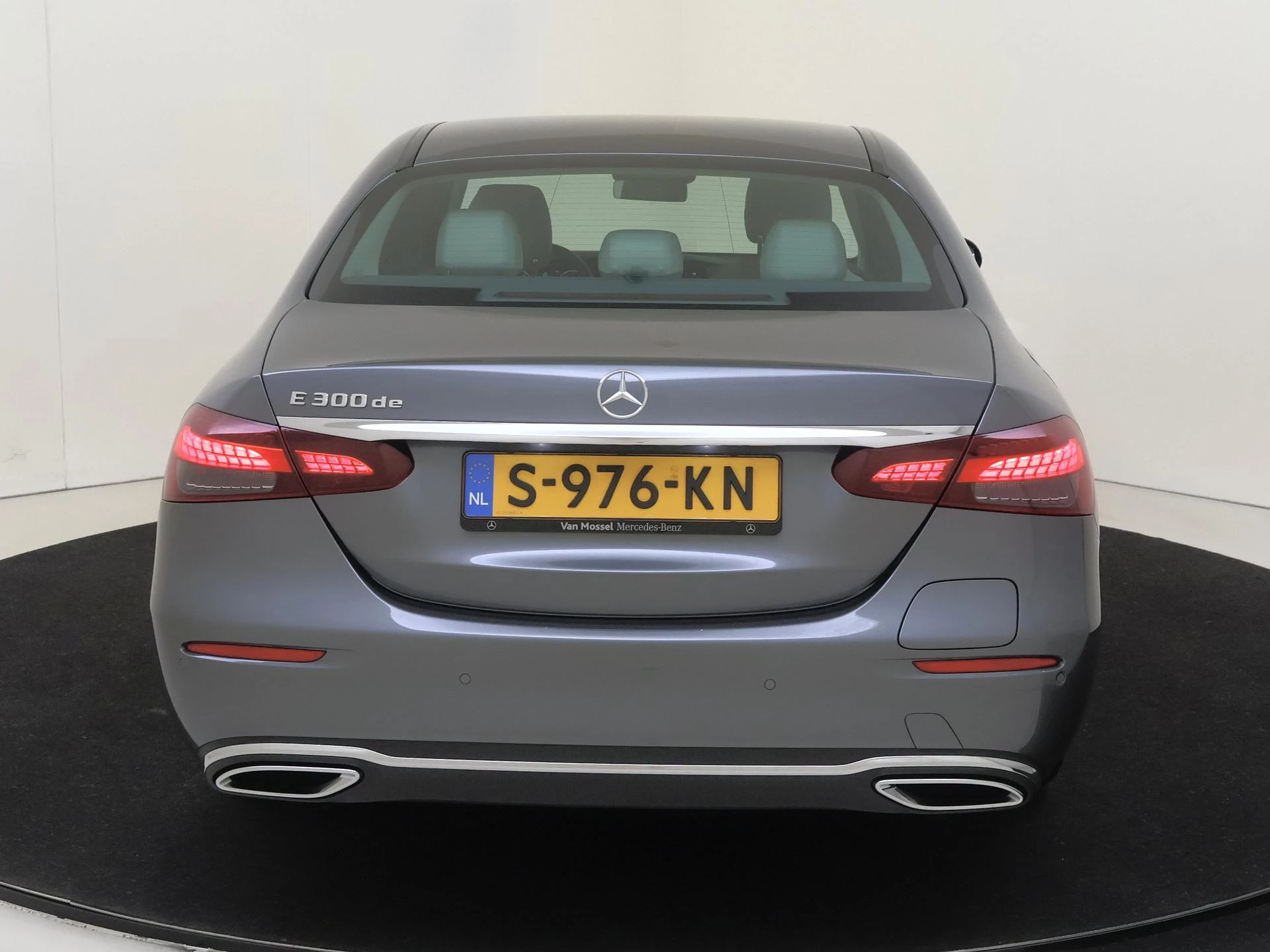 Mercedes-Benz E-Klasse 300 de Luxury Line