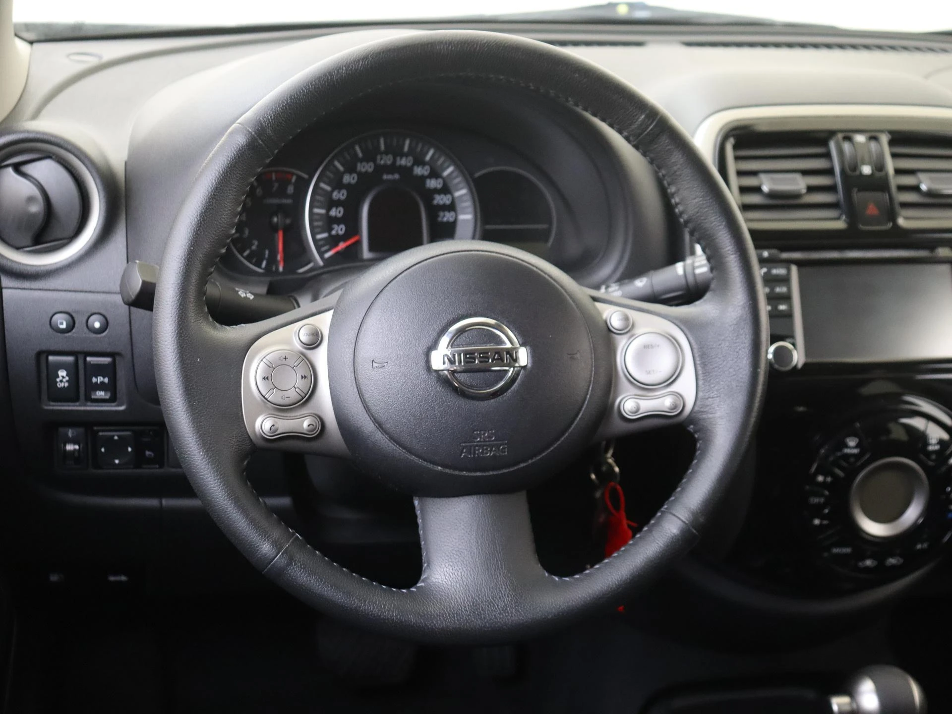 Nissan-Micra-image-9