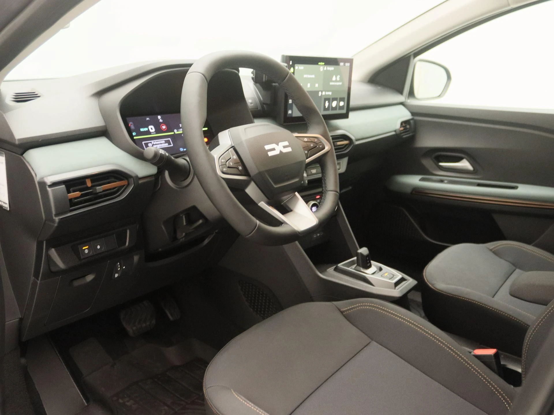 Dacia-Sandero Stepway-image-20