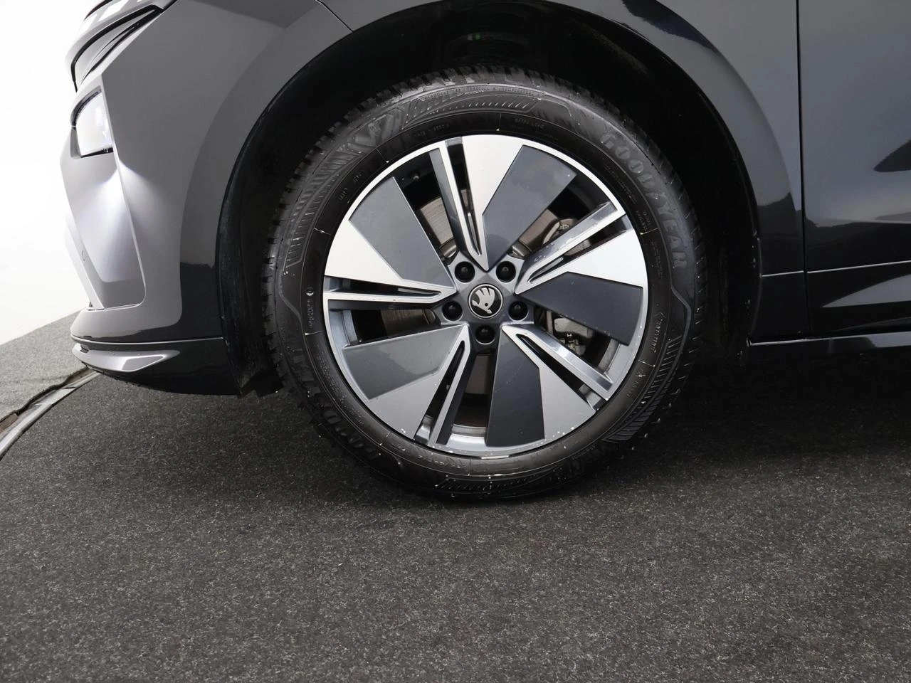 Škoda-Enyaq iV-image-2
