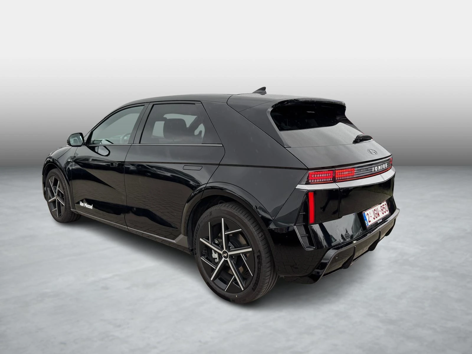 Hyundai-IONIQ 5-image-7