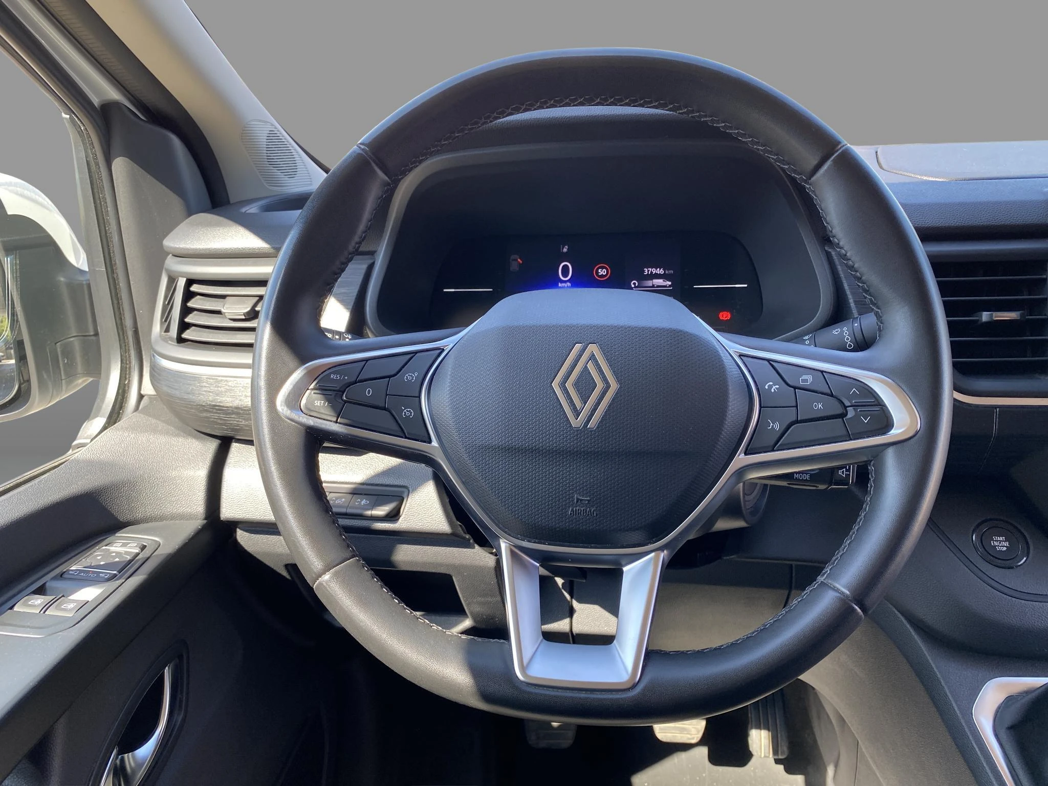 Renault-Trafic-image-11