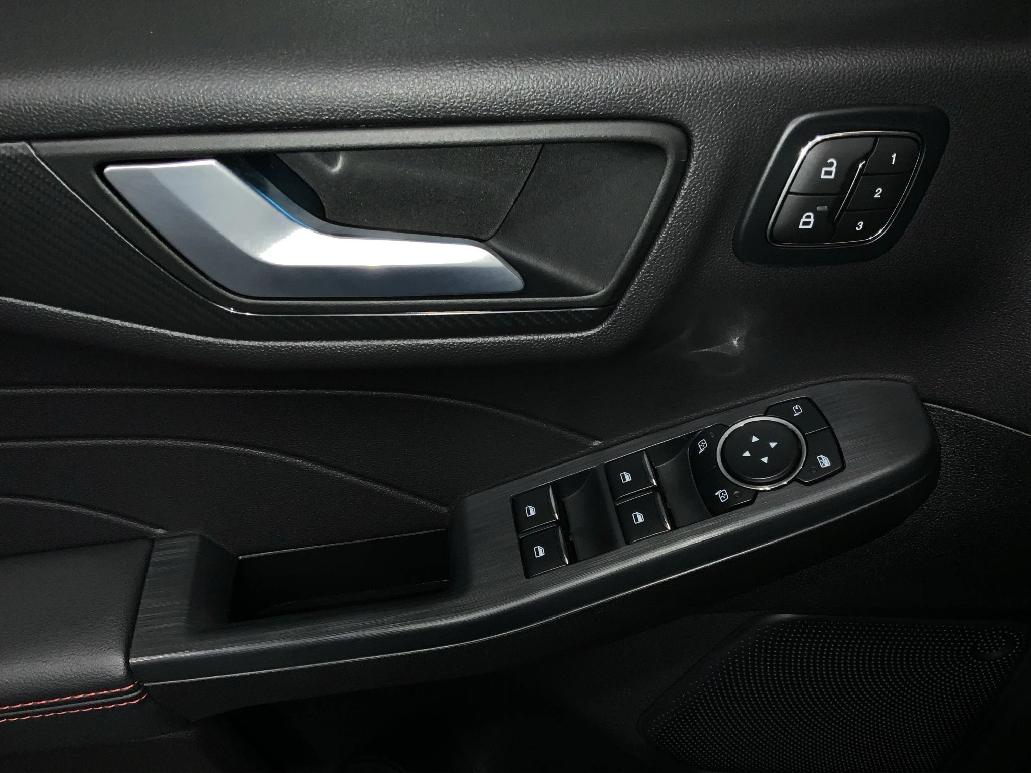 Ford-Kuga-image-15