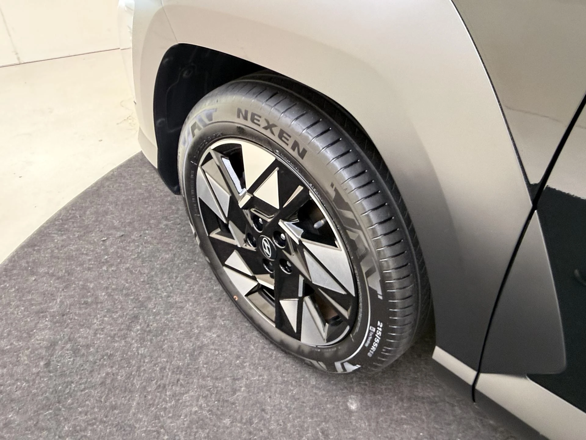 Hyundai-Kona-image-28