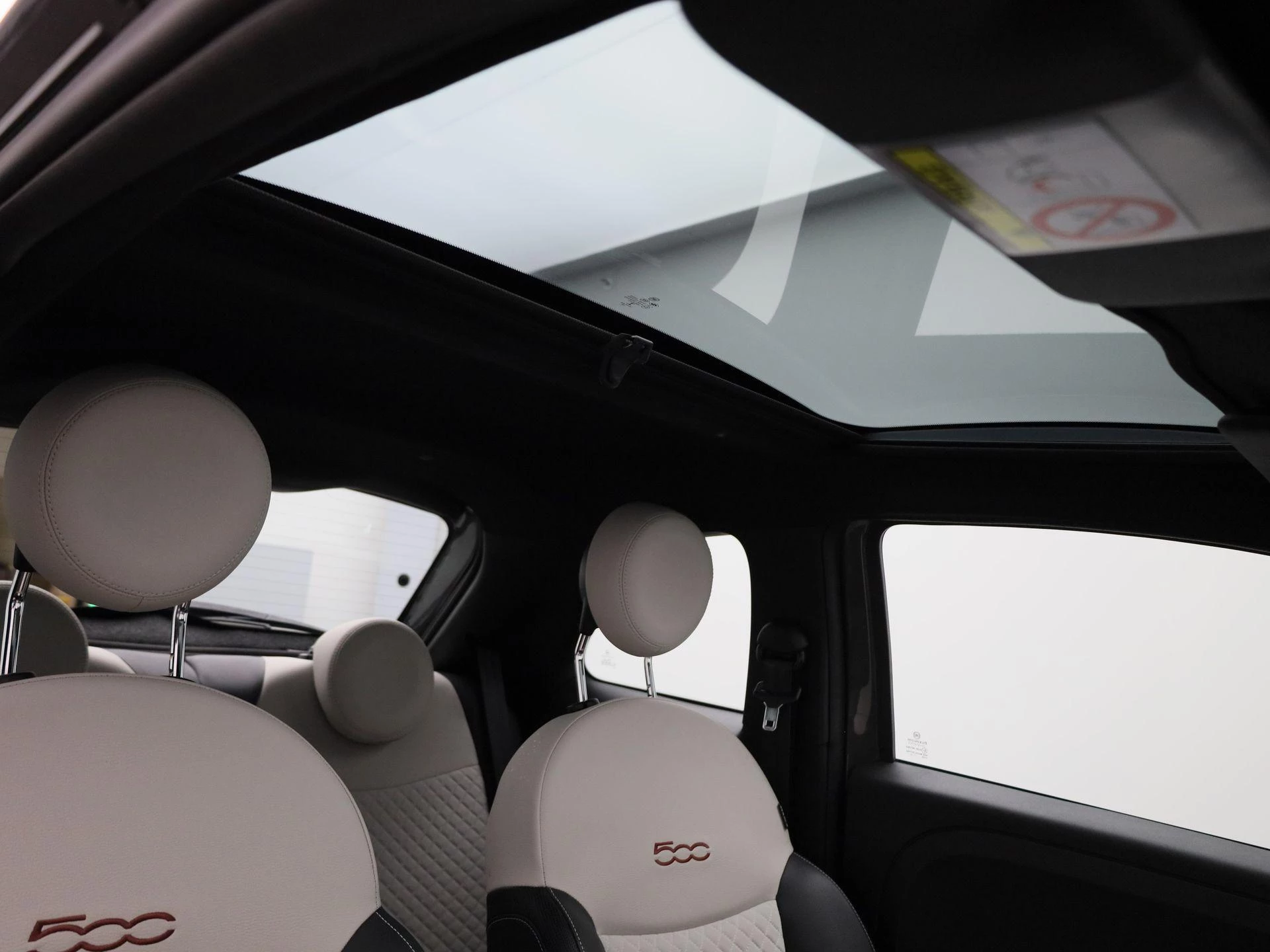 Fiat 500 1.0 Hybrid 70 Club Edizione