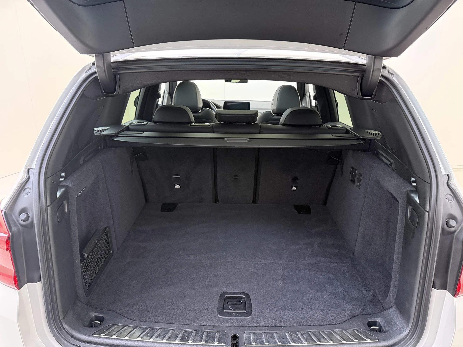 BMW-iX3-image-30