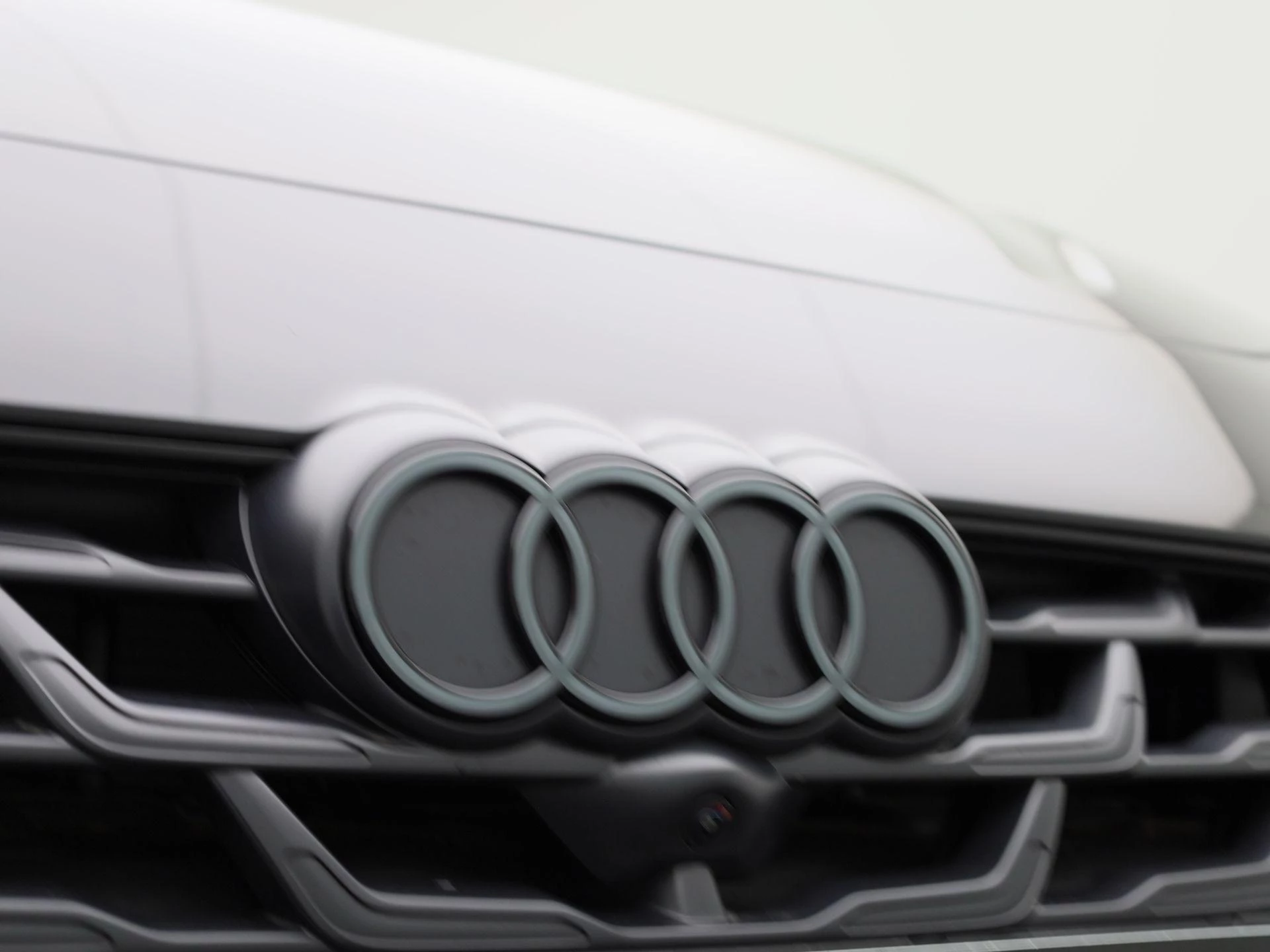 Audi A6 Avant 2.0 e-hybrid quattro S edition 299 PK