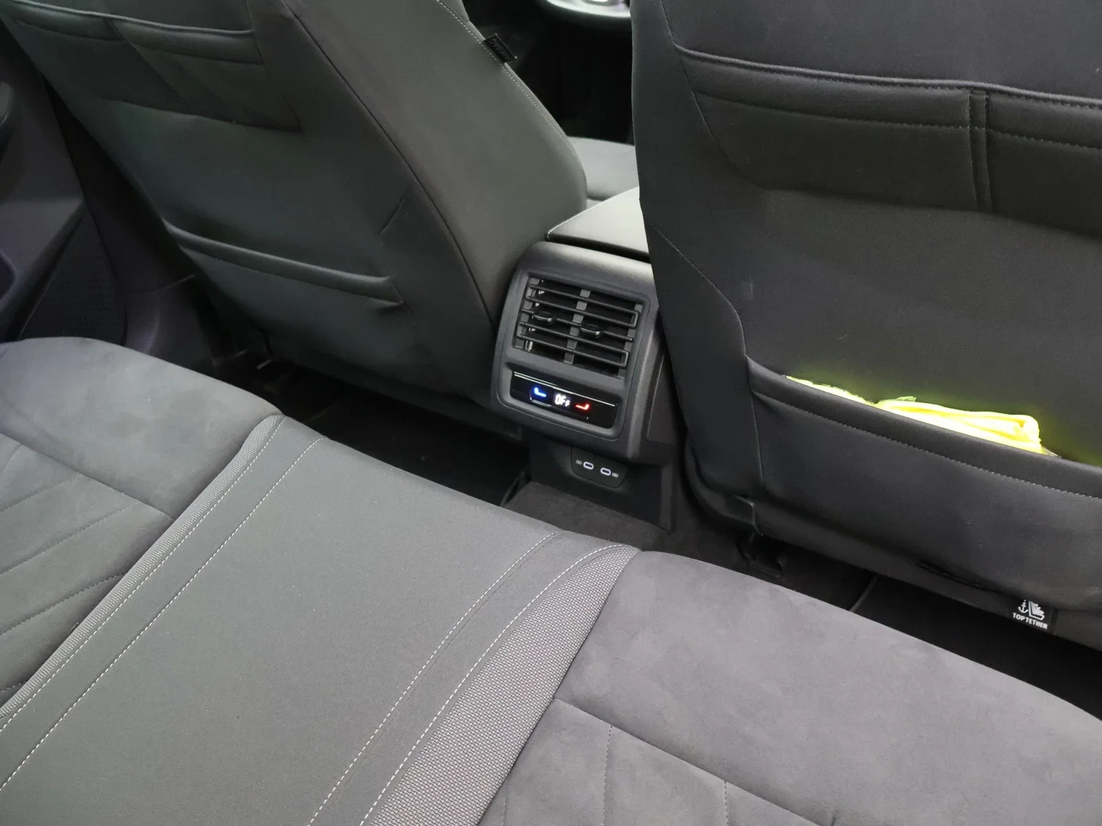 Volkswagen Golf VIII eHybrid (PHEV) Golf Style Business PHEV 1.4TSI eHybrid 150PK *AUTOMAAT*ALCANTARA*ACC*APP-CONNECT*NAVI*...*