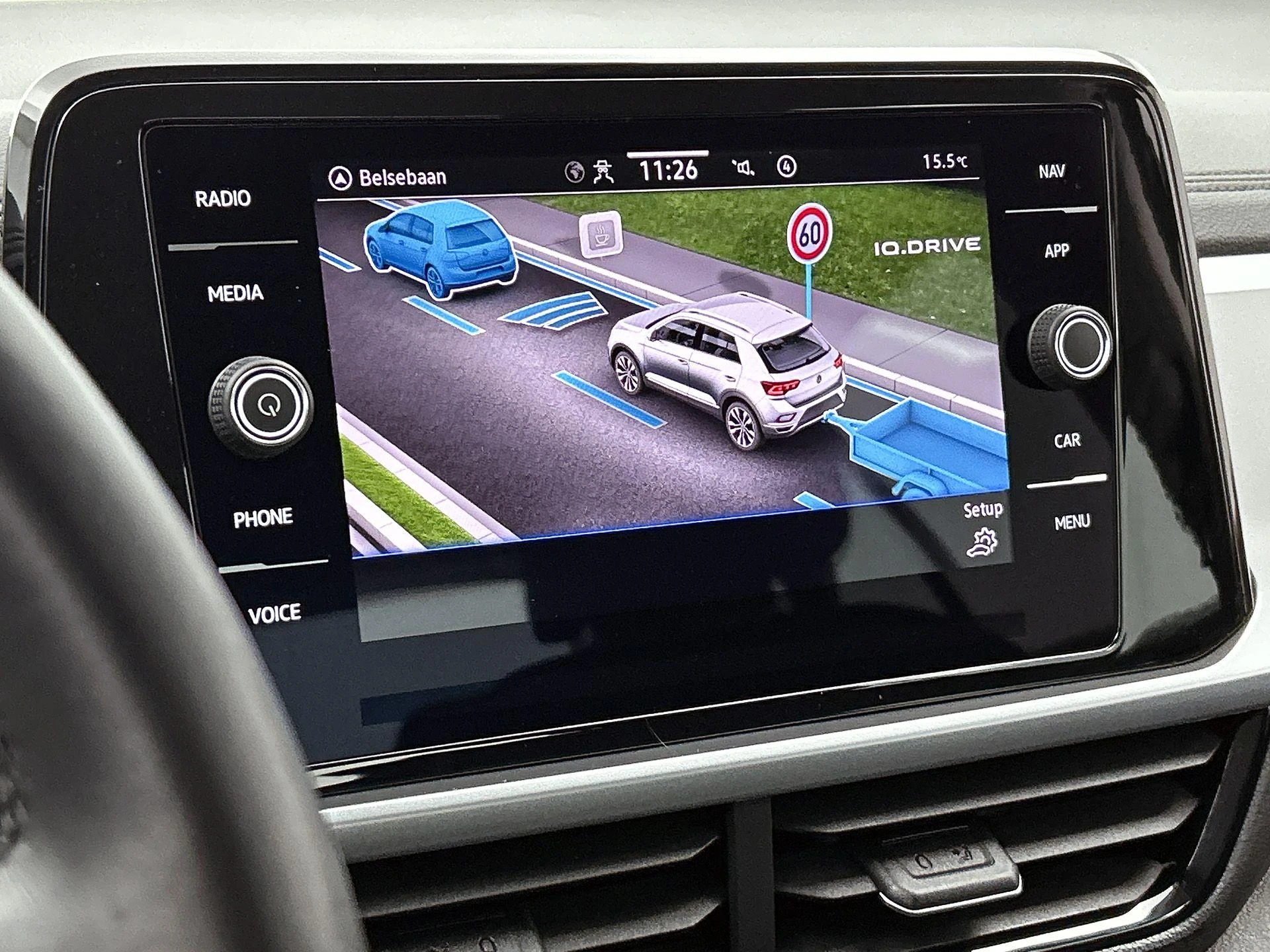 Volkswagen-T-Roc-image-9