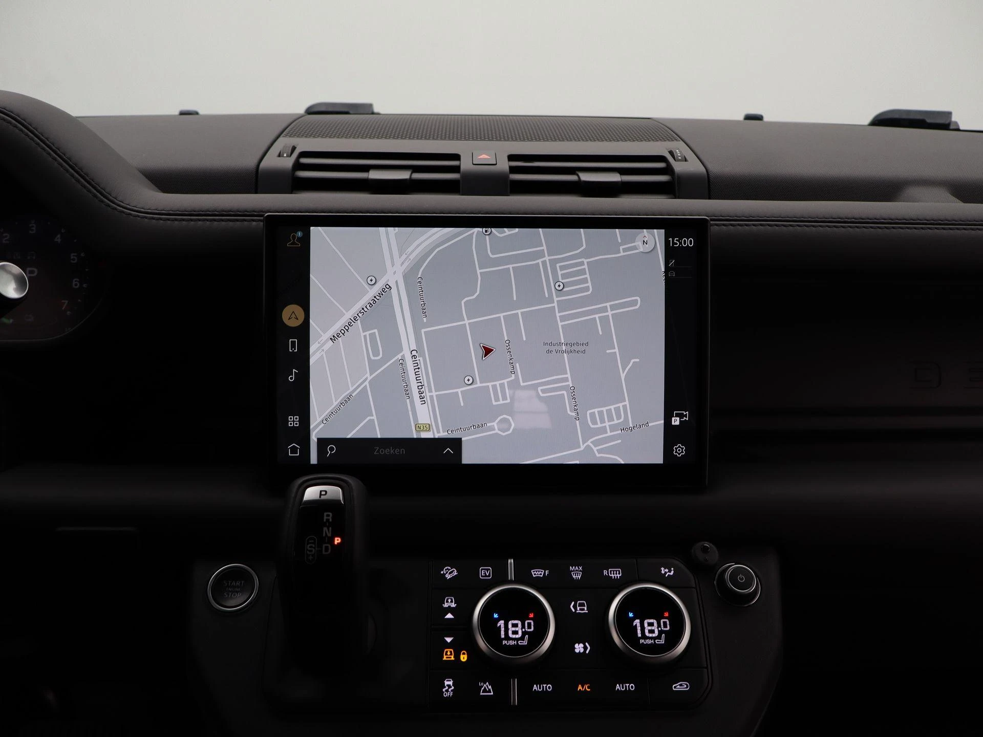 Land Rover-Defender-image-8