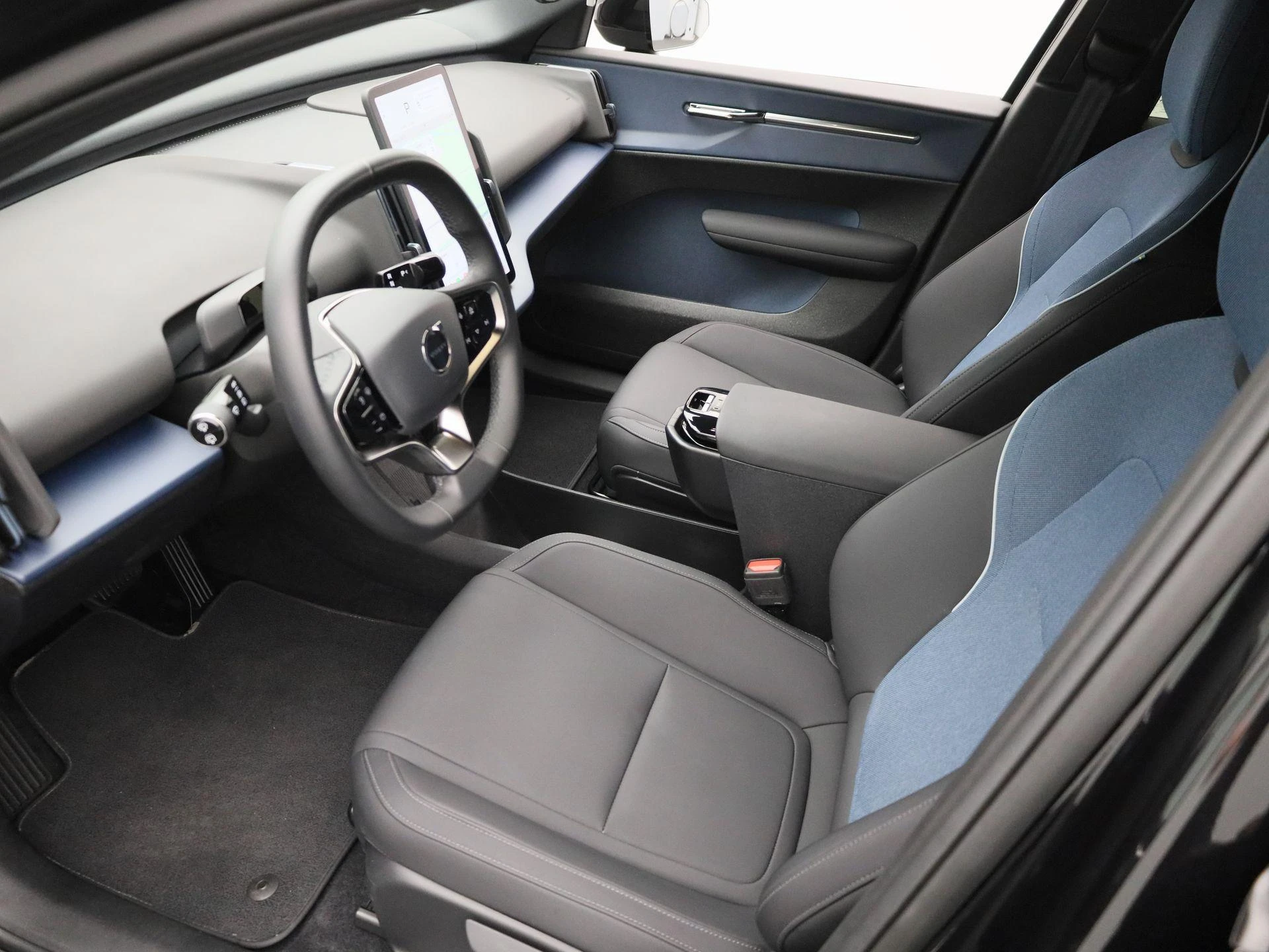 Volvo-EX30-image-19
