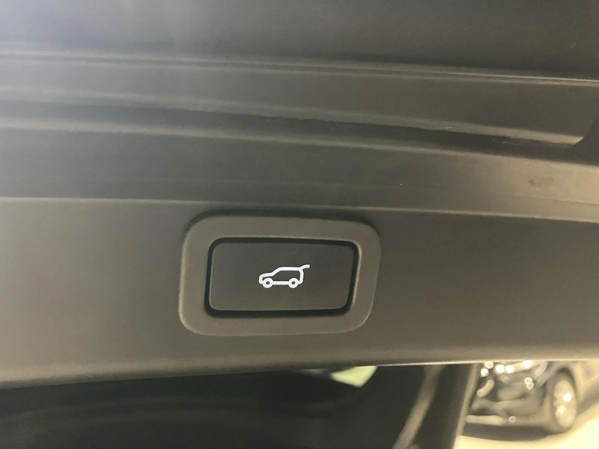 Jaguar-I-PACE-image-6