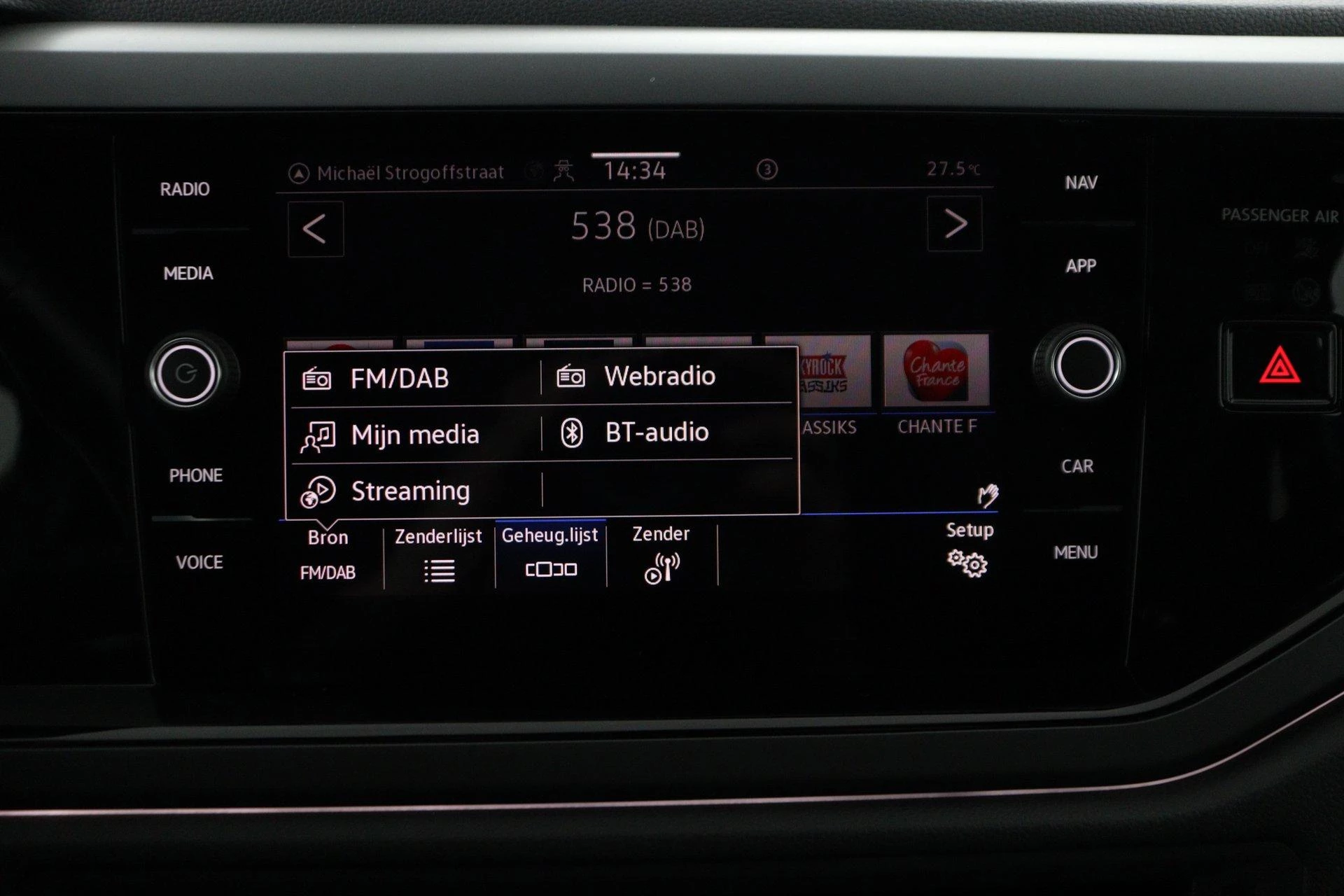 Volkswagen-Polo-image-44