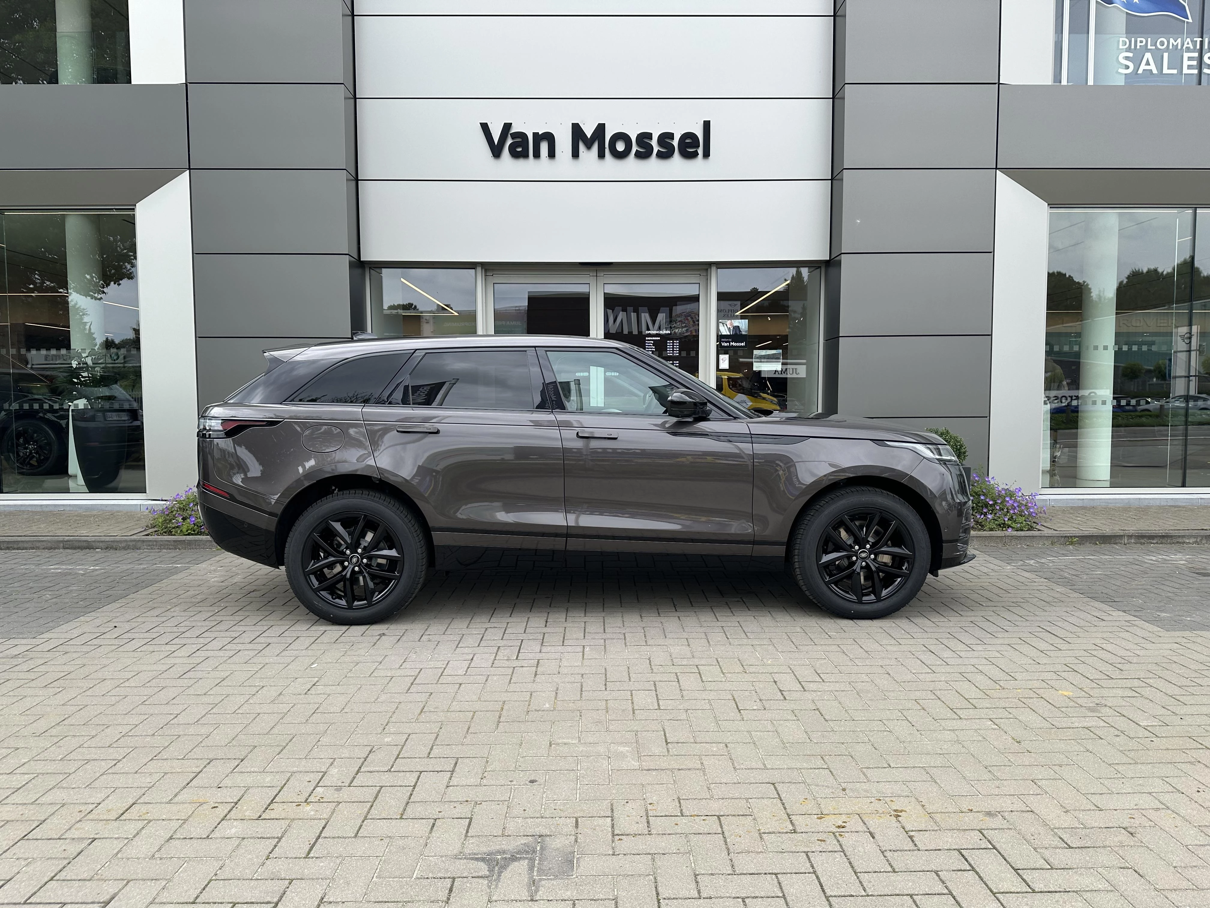 Land Rover Range Rover Velar P400e Dynamic SE AWD Auto. 26MY