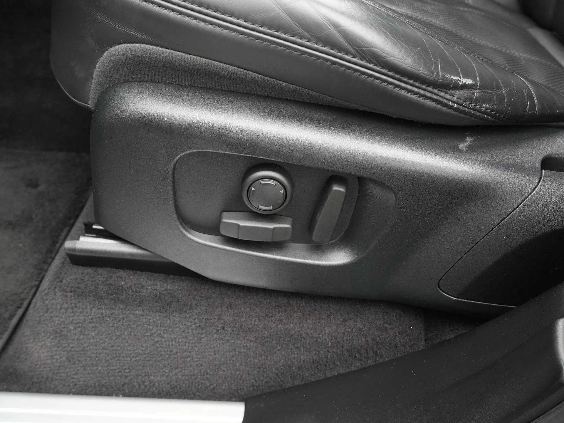 Land Rover-Range Rover Sport-image-33