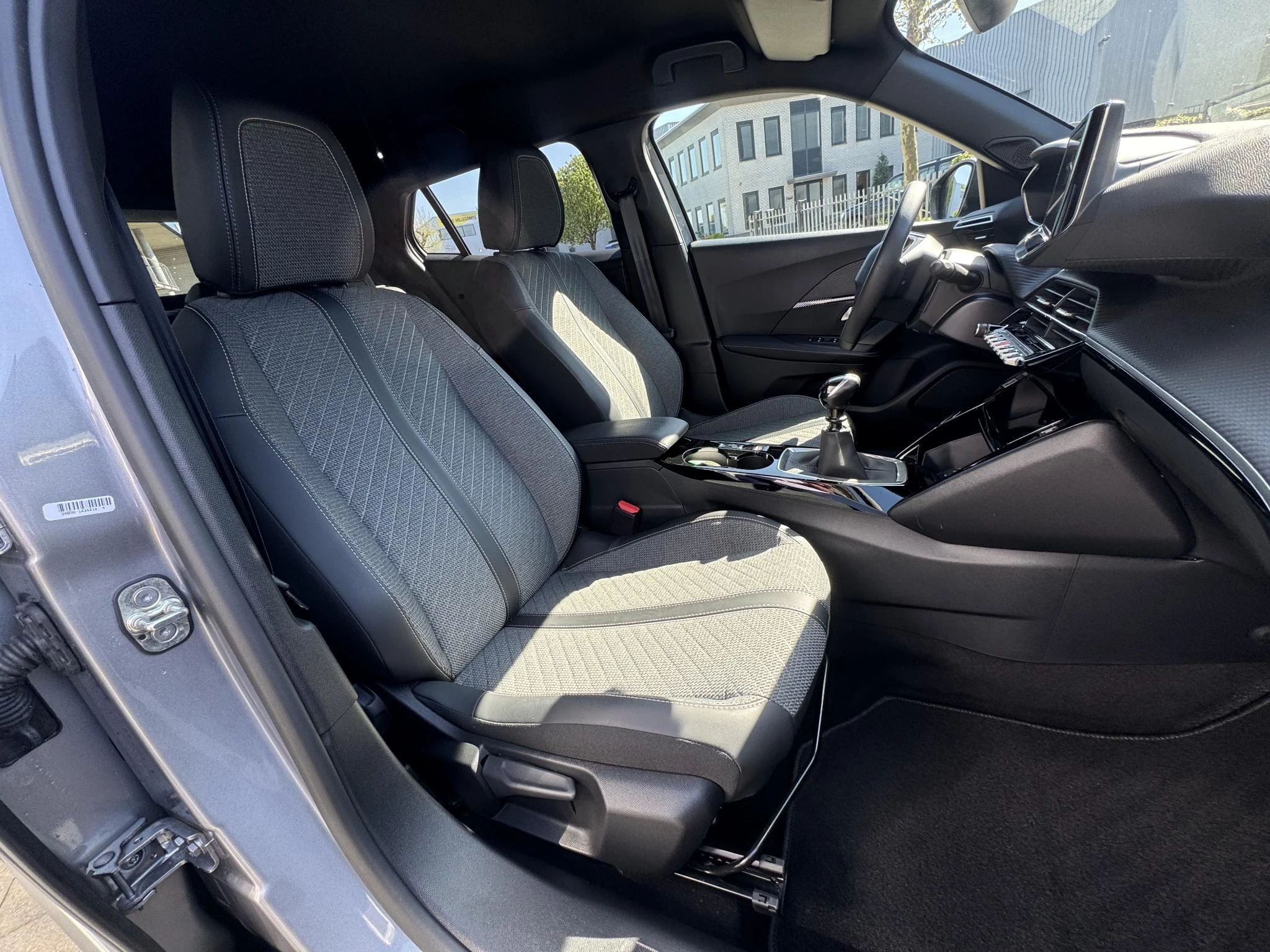 Peugeot-2008-image-14
