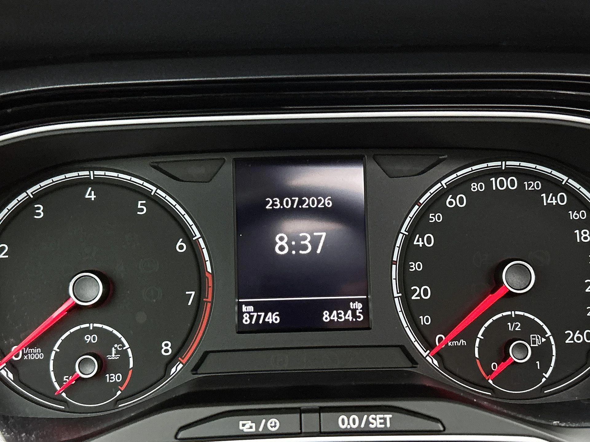 Volkswagen-Polo-image-17