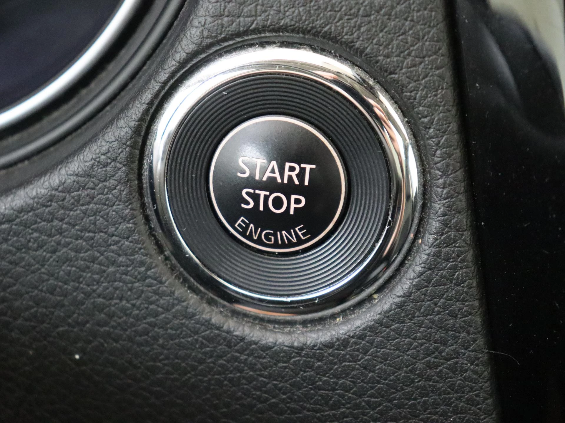 Nissan-QASHQAI-image-19