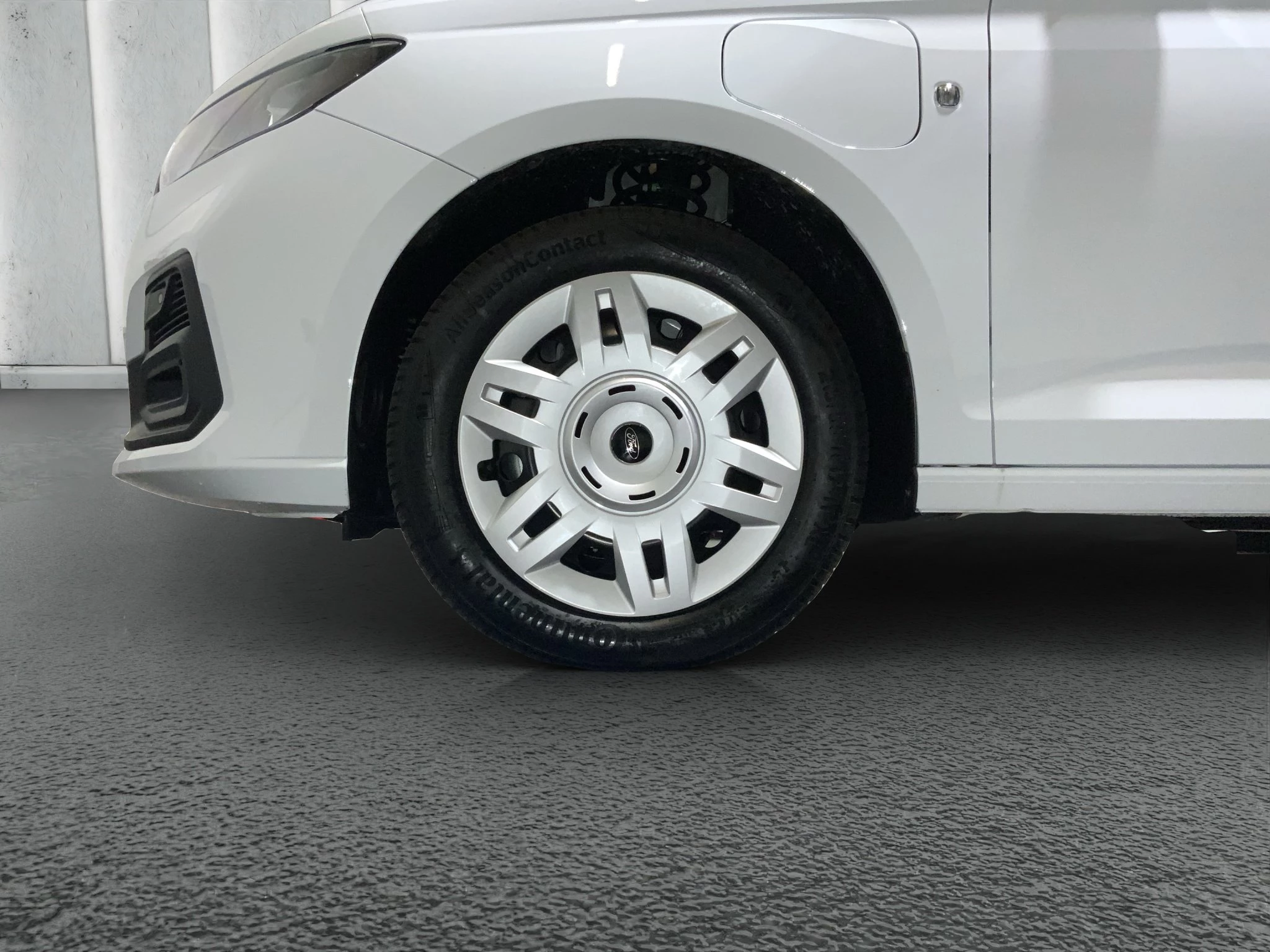 Ford Transit Connect FlexCab Trend L2 1.5 l EcoBoost PHEV. 6-Gang-Automatik. FWD