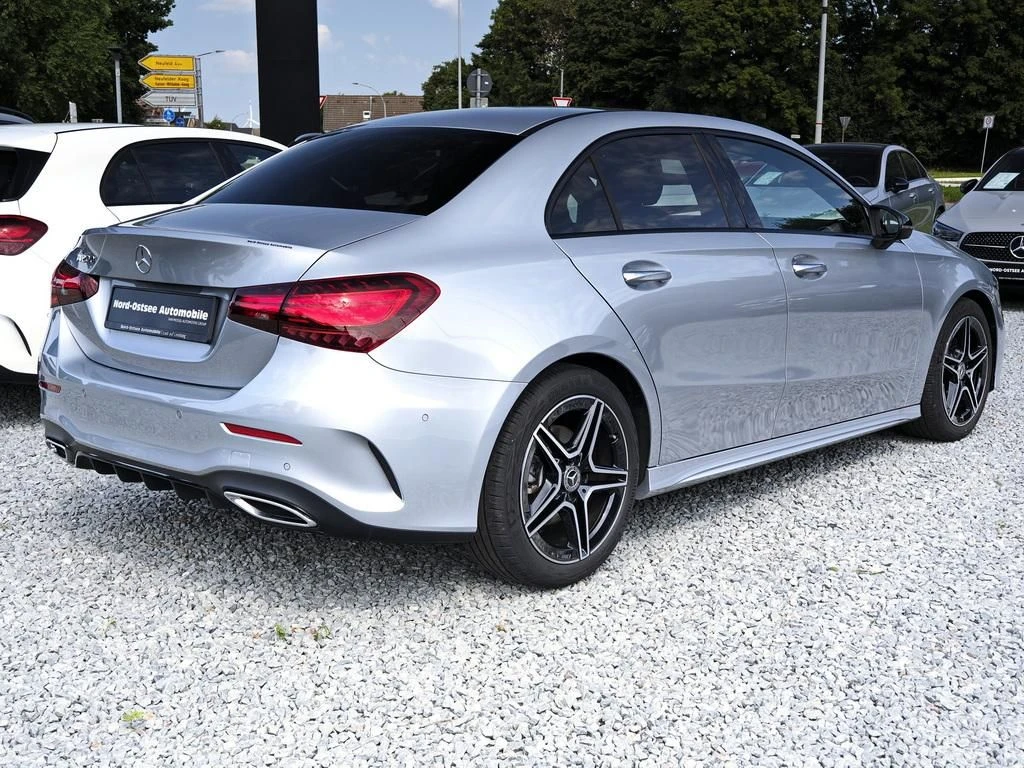 Mercedes-Benz-A-Klasse 200-image-5