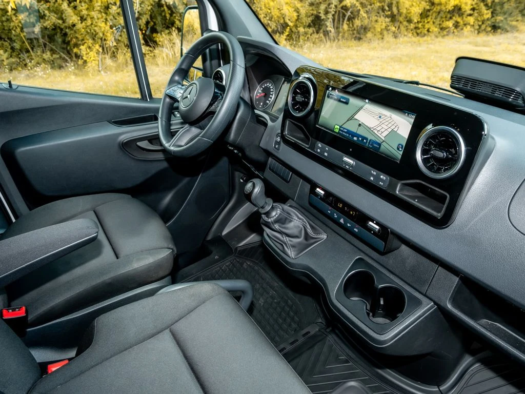 Mercedes-Benz-Sprinter 317-image-9