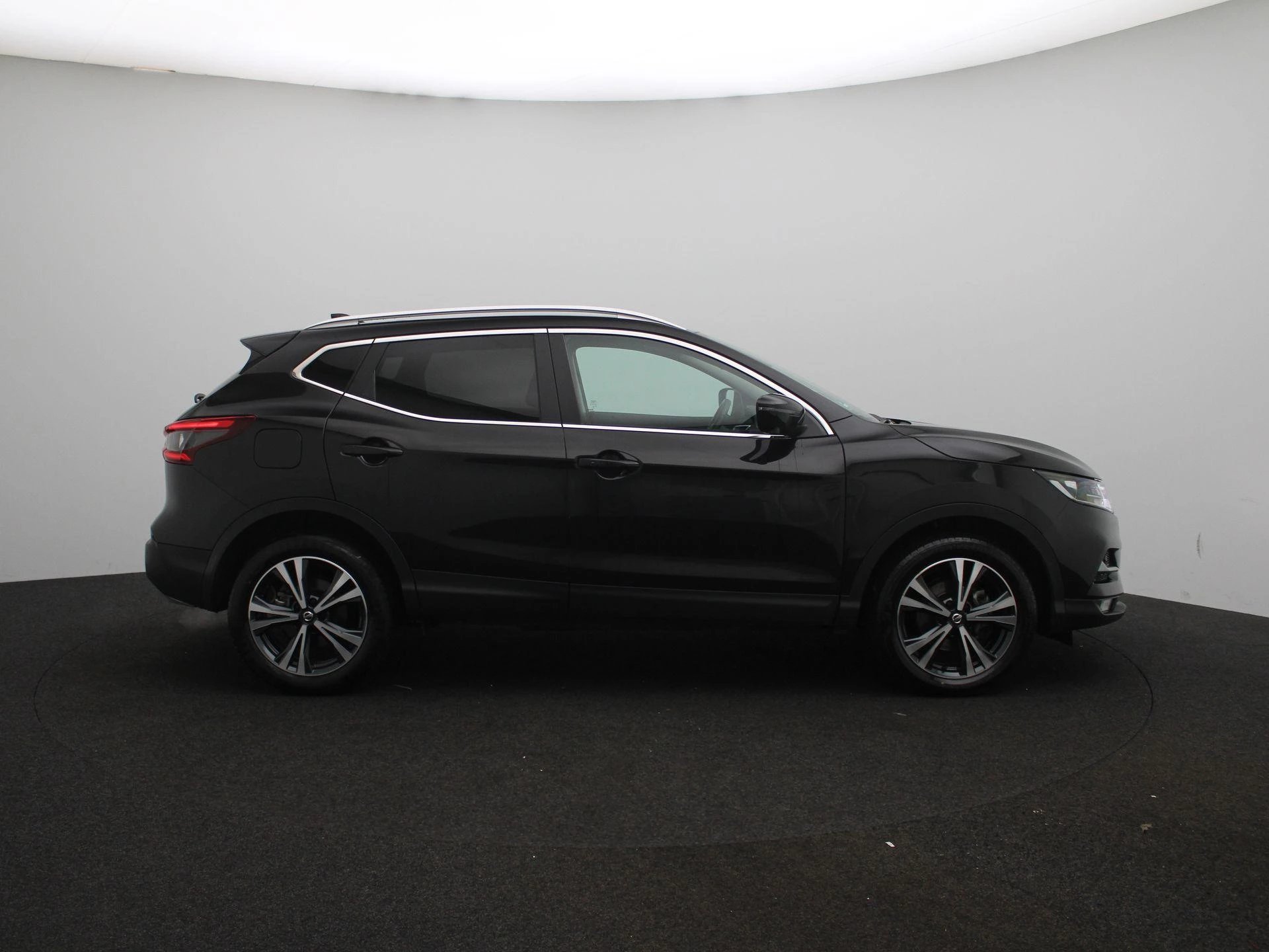 Nissan-QASHQAI-image-6