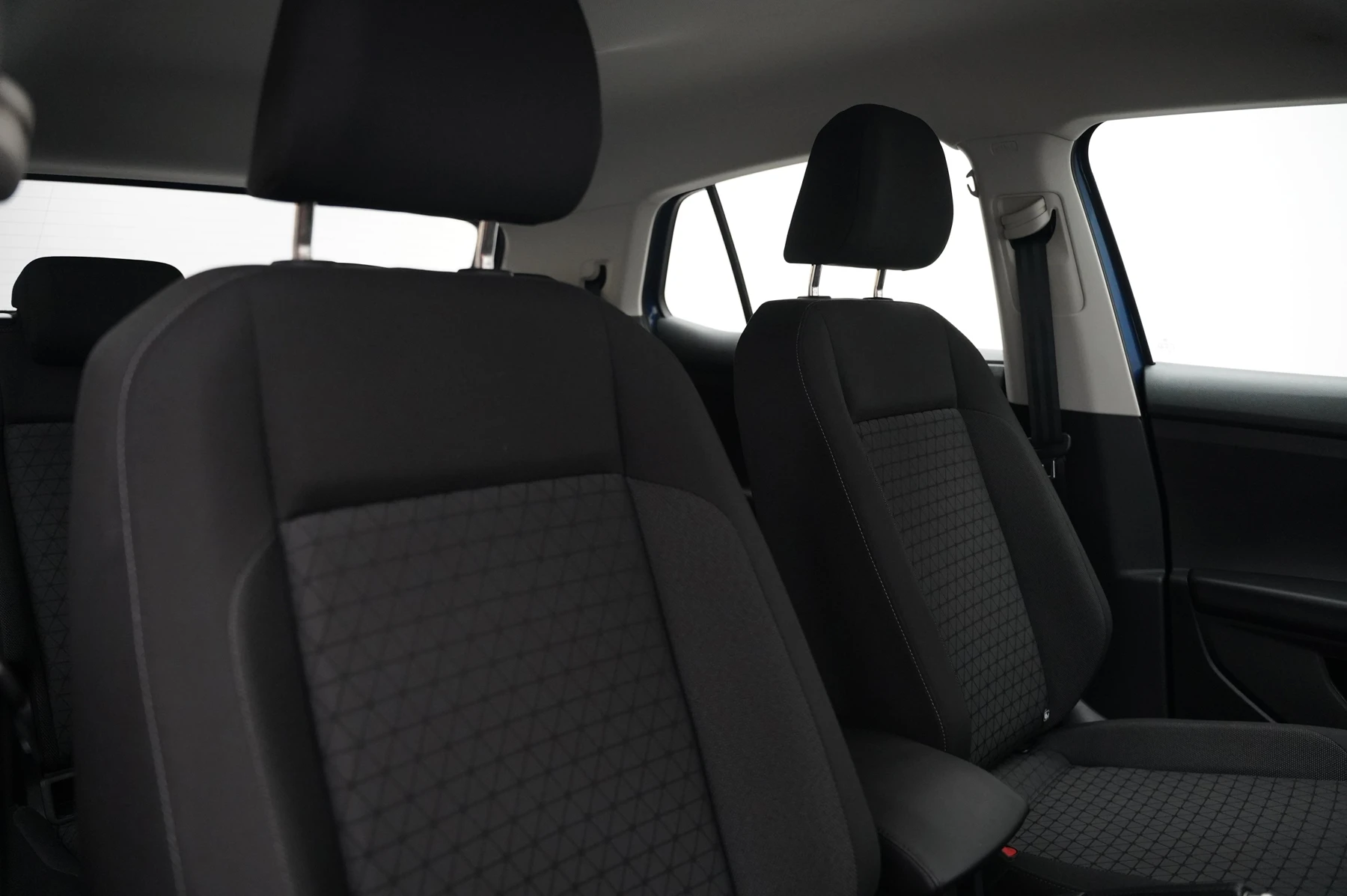 Volkswagen-T-Cross-image-9