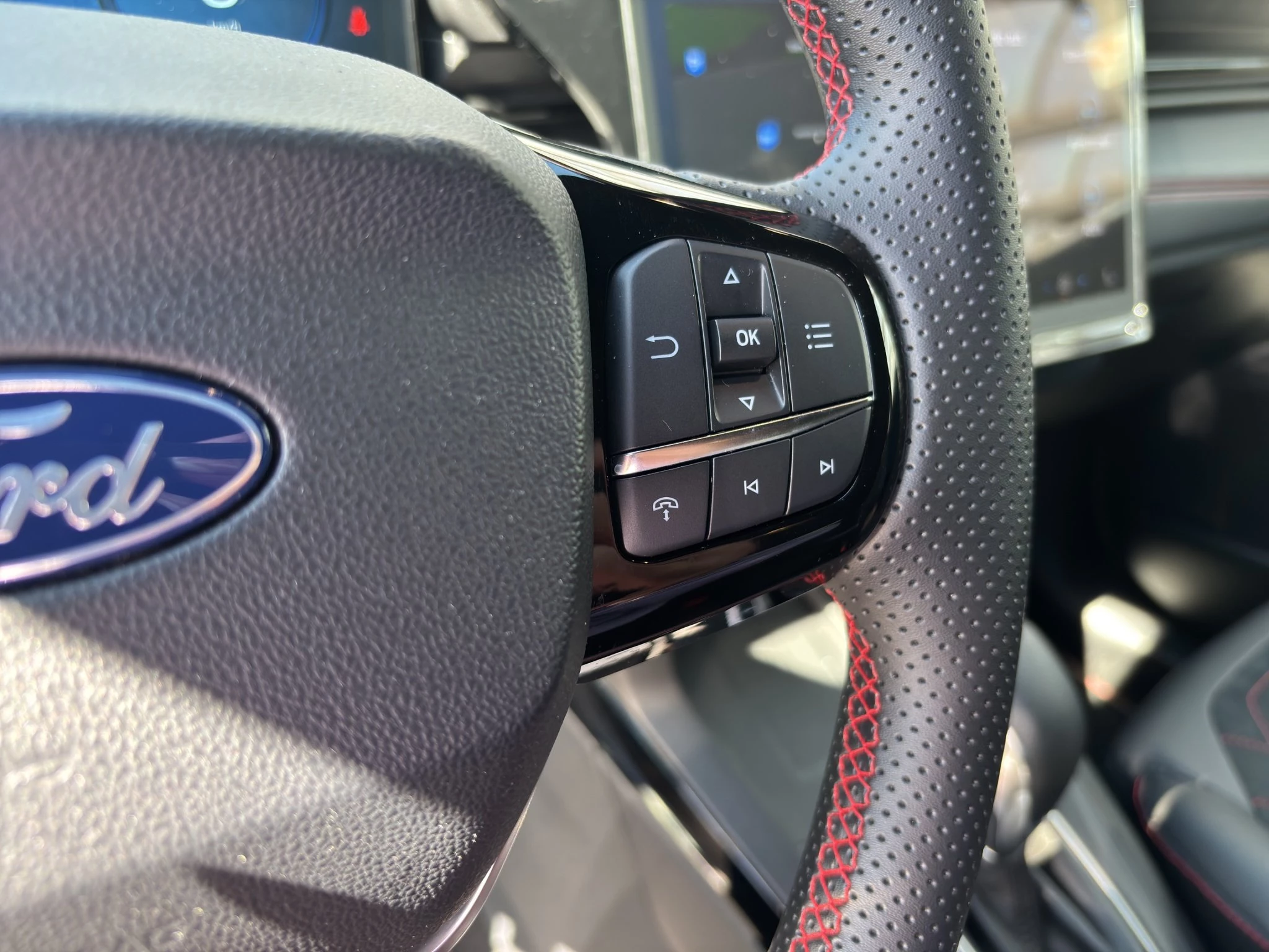 Ford Puma ST-Line X Aut*LED-Matrix*ACC*360Grad*Navi*Sound