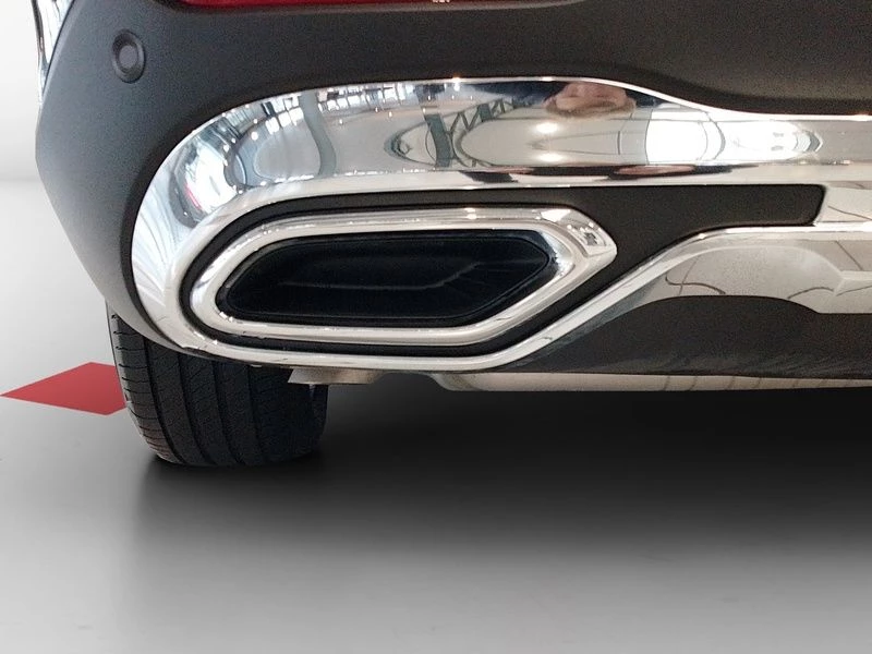 Mercedes-Benz GLC 300 d 4M AMG KEYLESS-GO MBUX SHZ KLIMA AMG LineX254 GLC 300 d 4M AMG KEYLESS-GO MBUX SHZ KLIMA AMG Line