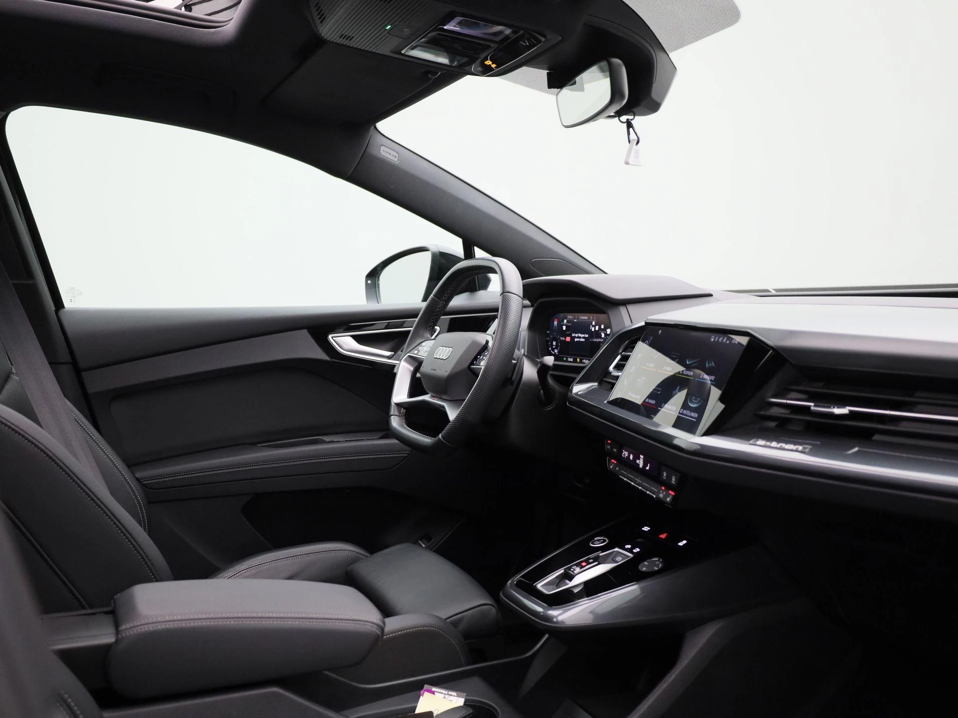 Audi-Q4 e-tron-image-36