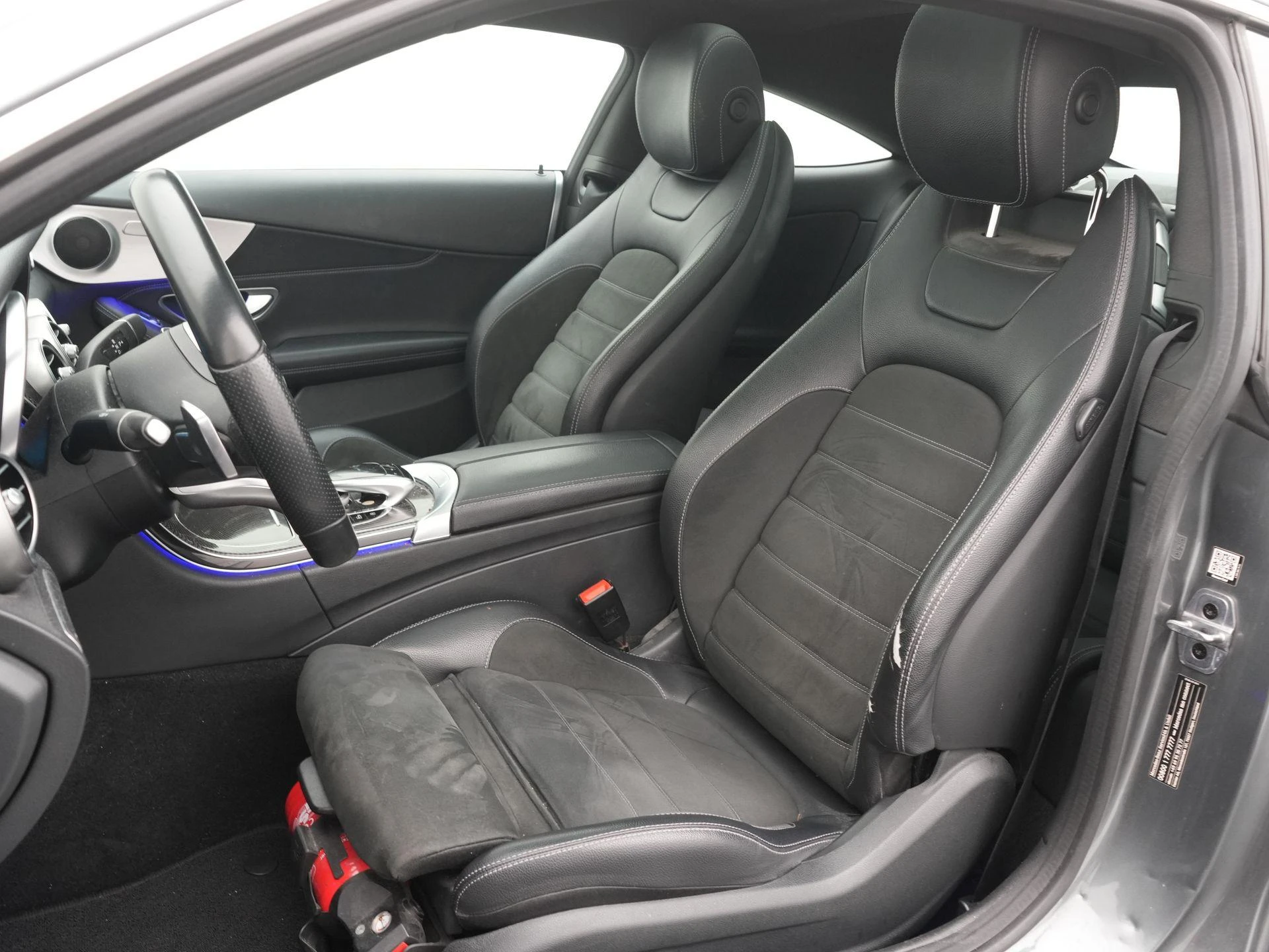 Mercedes-Benz-C-Klasse-image-8