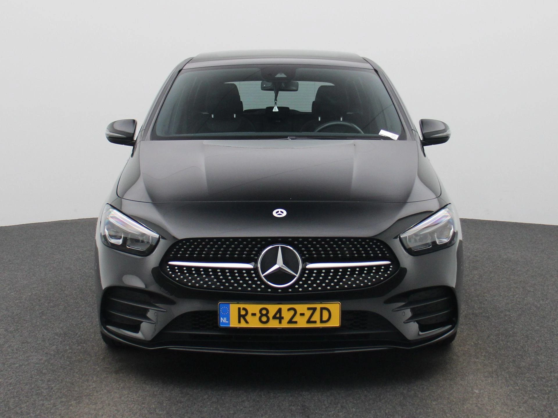 Mercedes-Benz-B-Klasse-image-2
