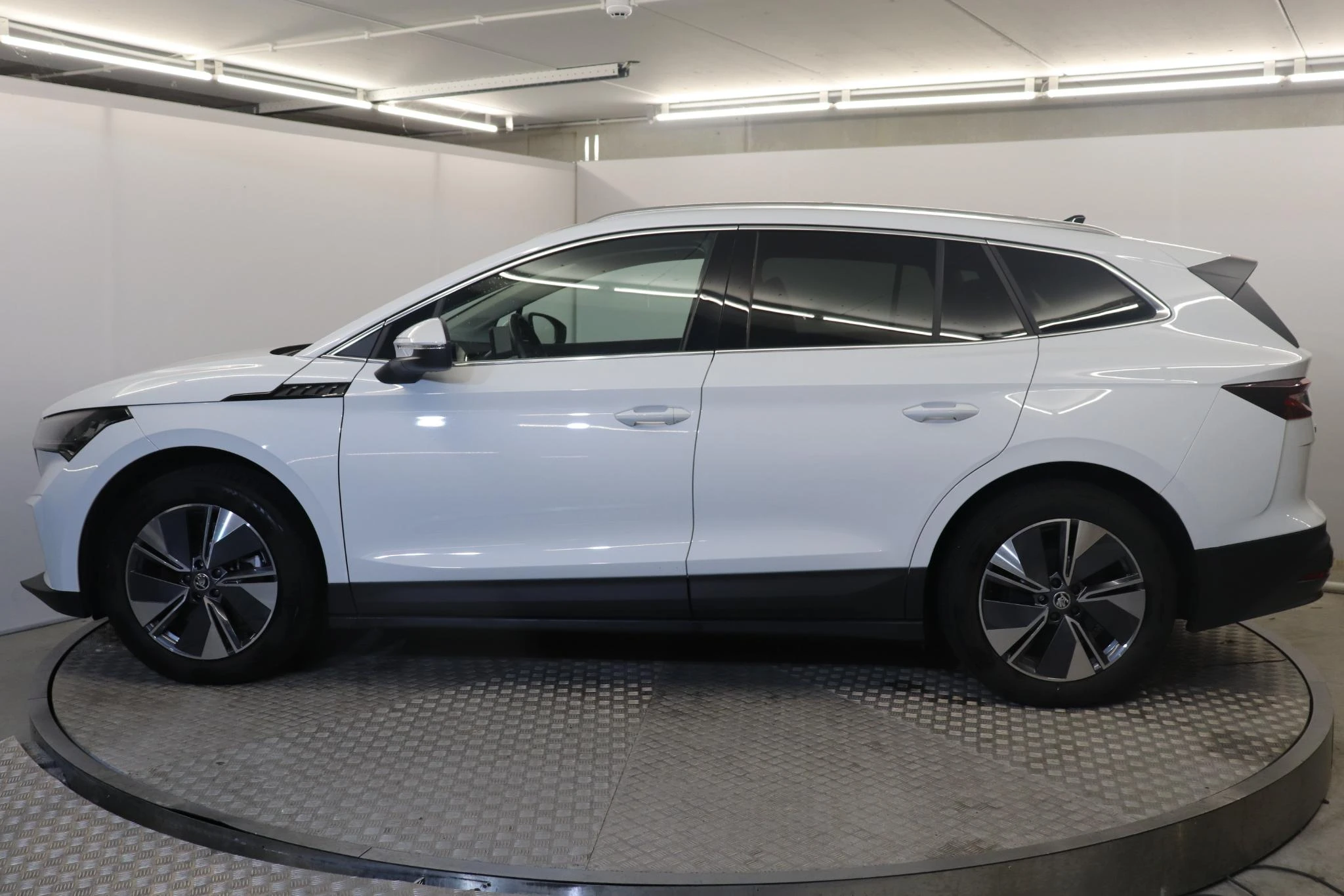 Škoda-Enyaq iV-image-2