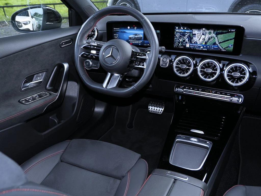 Mercedes-Benz-A-Klasse 200-image-9