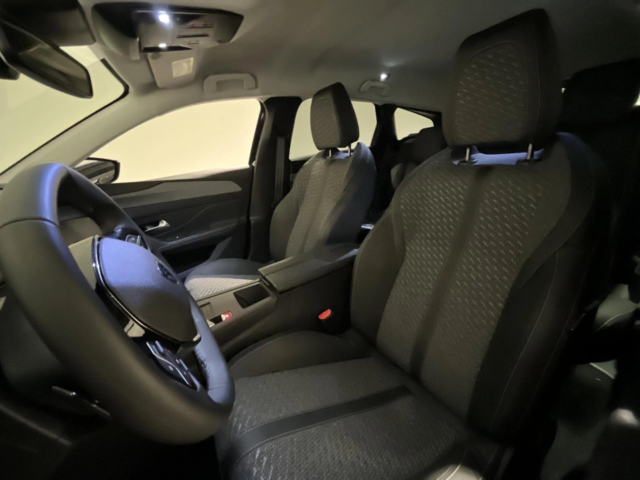Peugeot-308-image-18