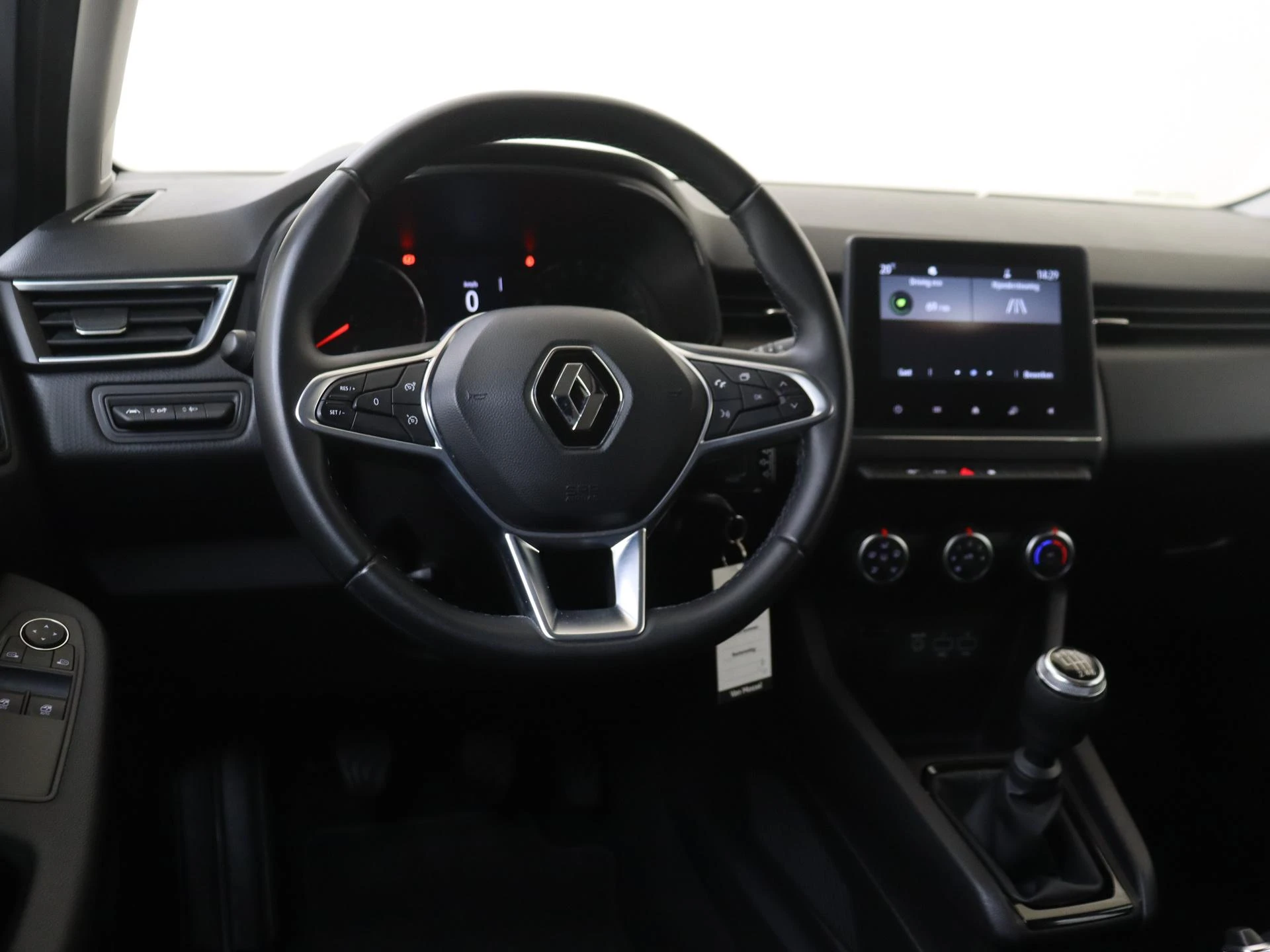 Renault-Clio-image-9