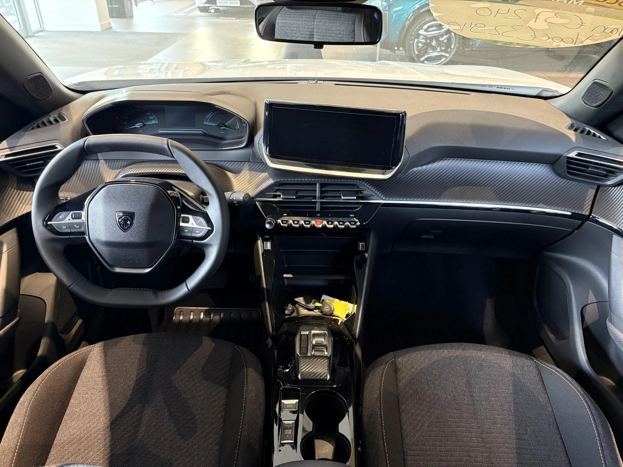 Peugeot e-2008