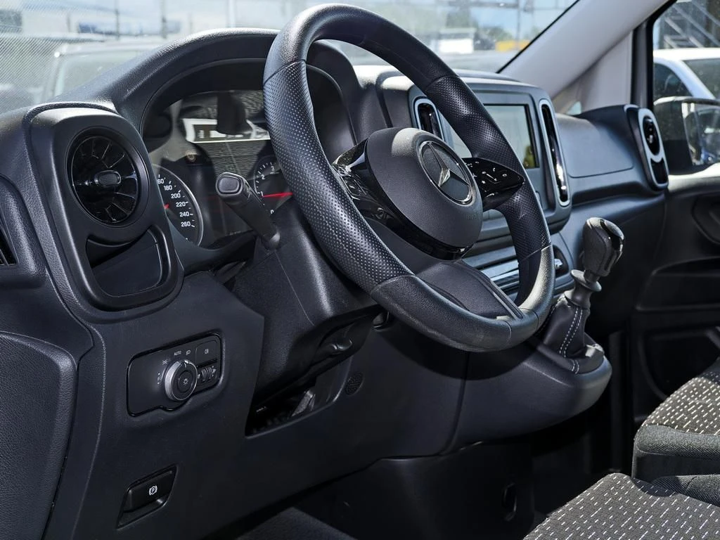 Mercedes-Benz-Vito 116-image-8