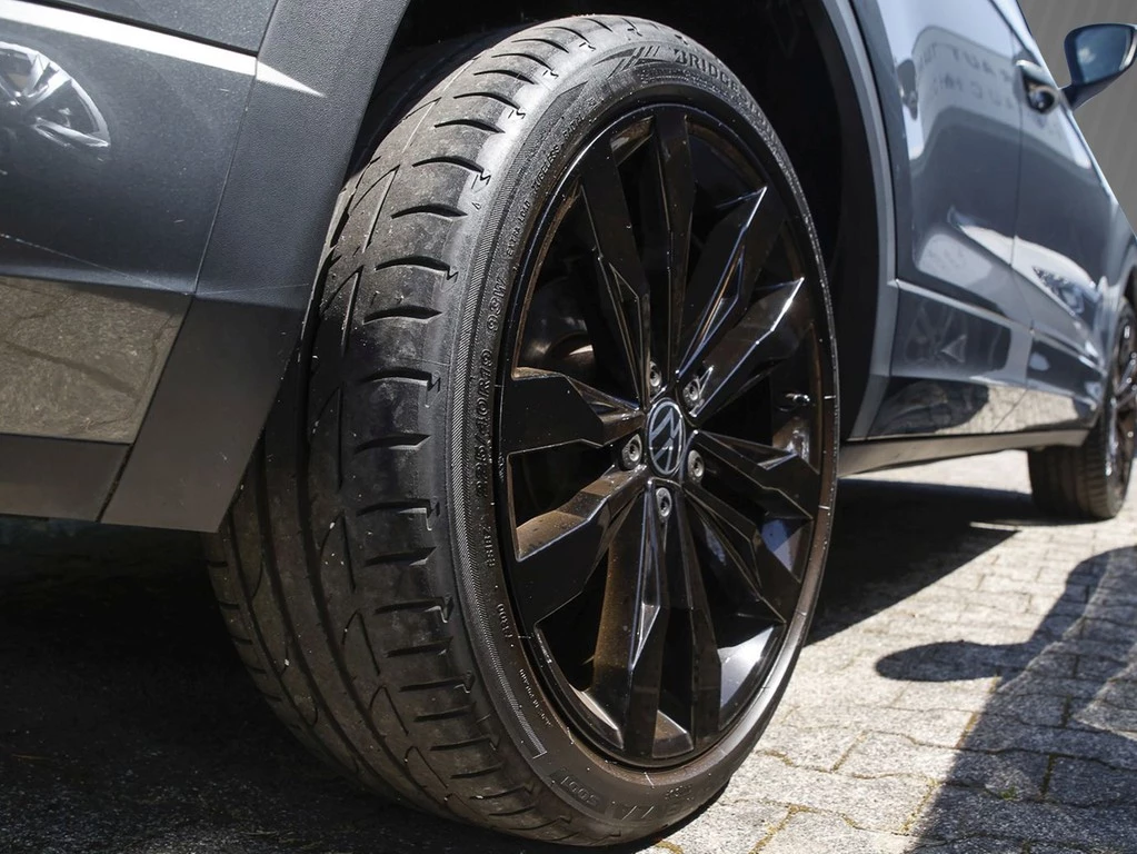 Volkswagen T-Roc 2,0 TDI Style,AHK,R-Line Exterieur,LED,Kamera App Connect,Sitzheizung,Climatronic