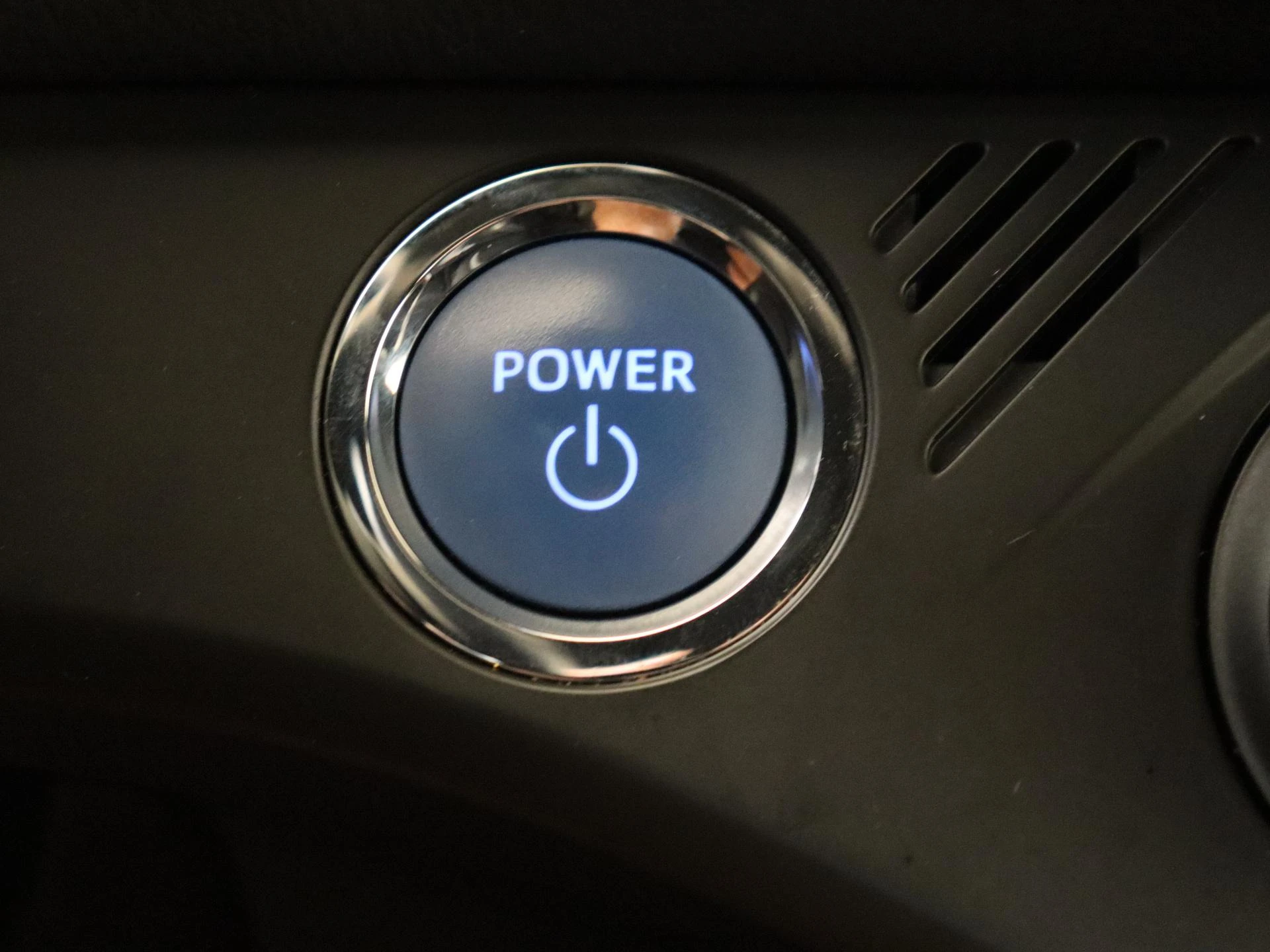 Toyota-Yaris-image-19