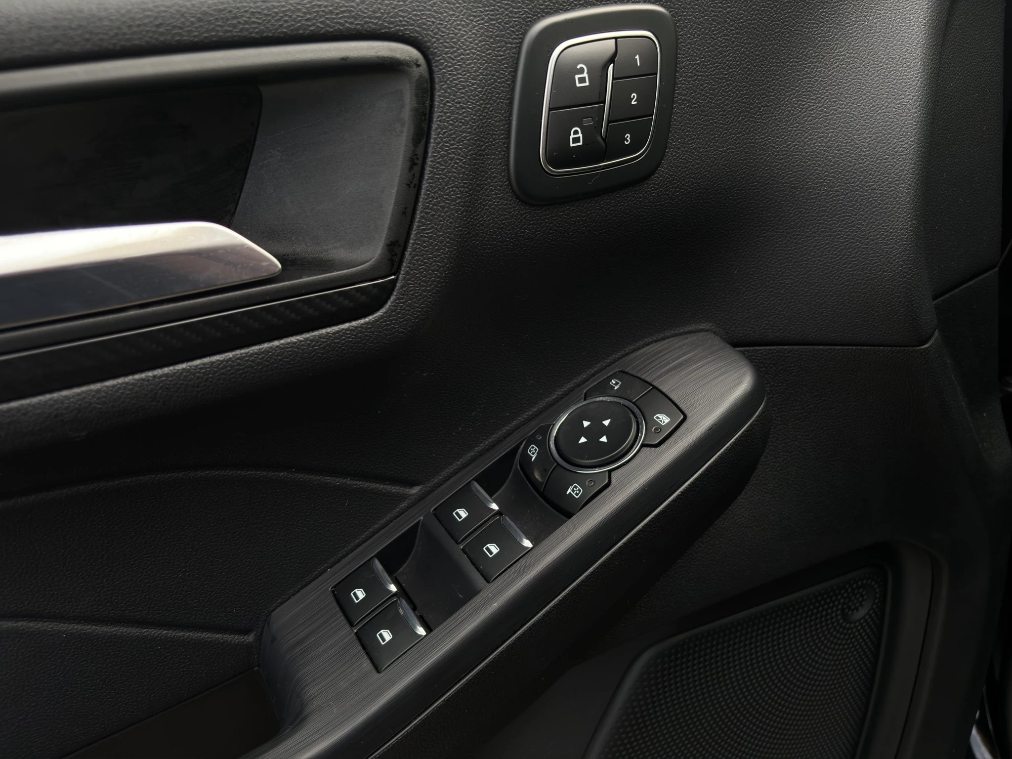 Ford-Kuga-image-16