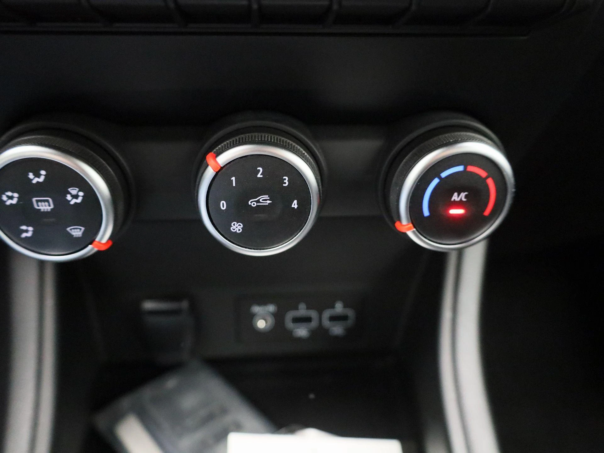 Renault-Captur-image-17