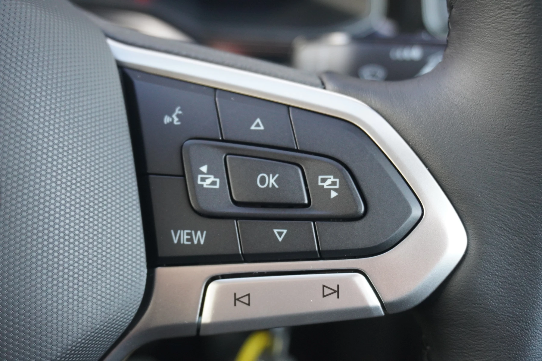 Volkswagen-Polo-image-27